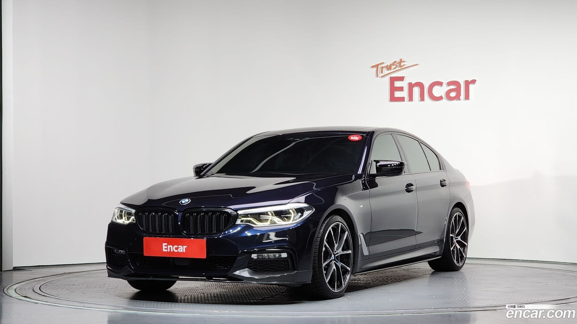 Main__Slider__Photo:5-Series BMW 2017.10-0
