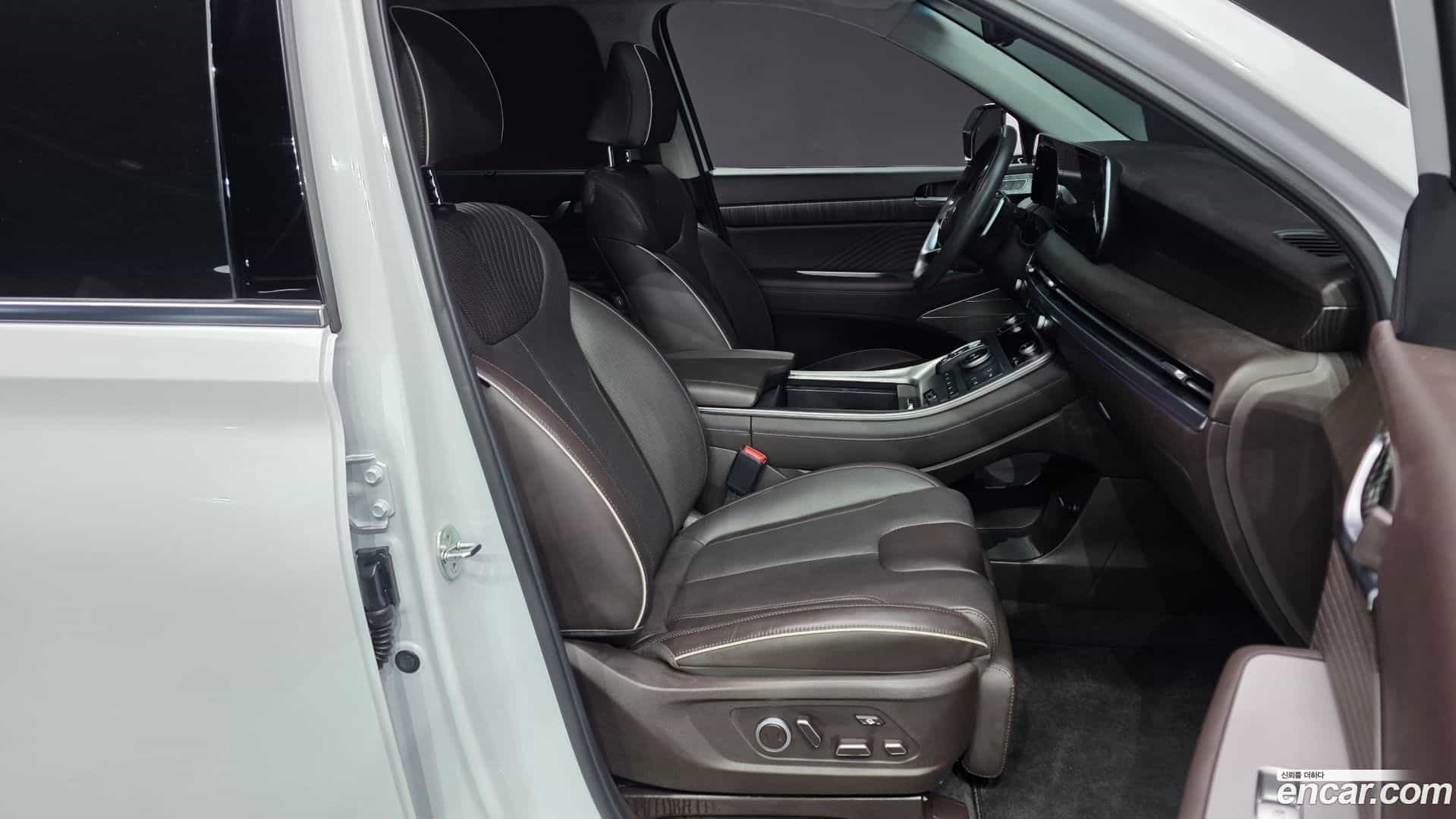 Palisade Hyundai 2023.8-INNER-010