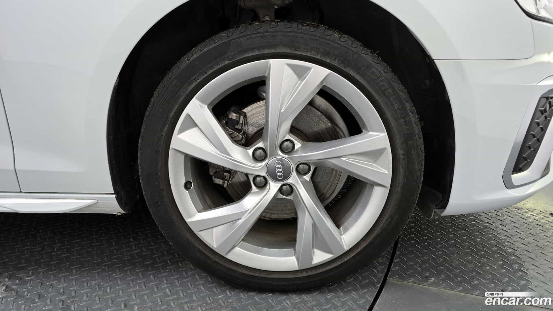 A4 Audi 2021.6-OUTER-005