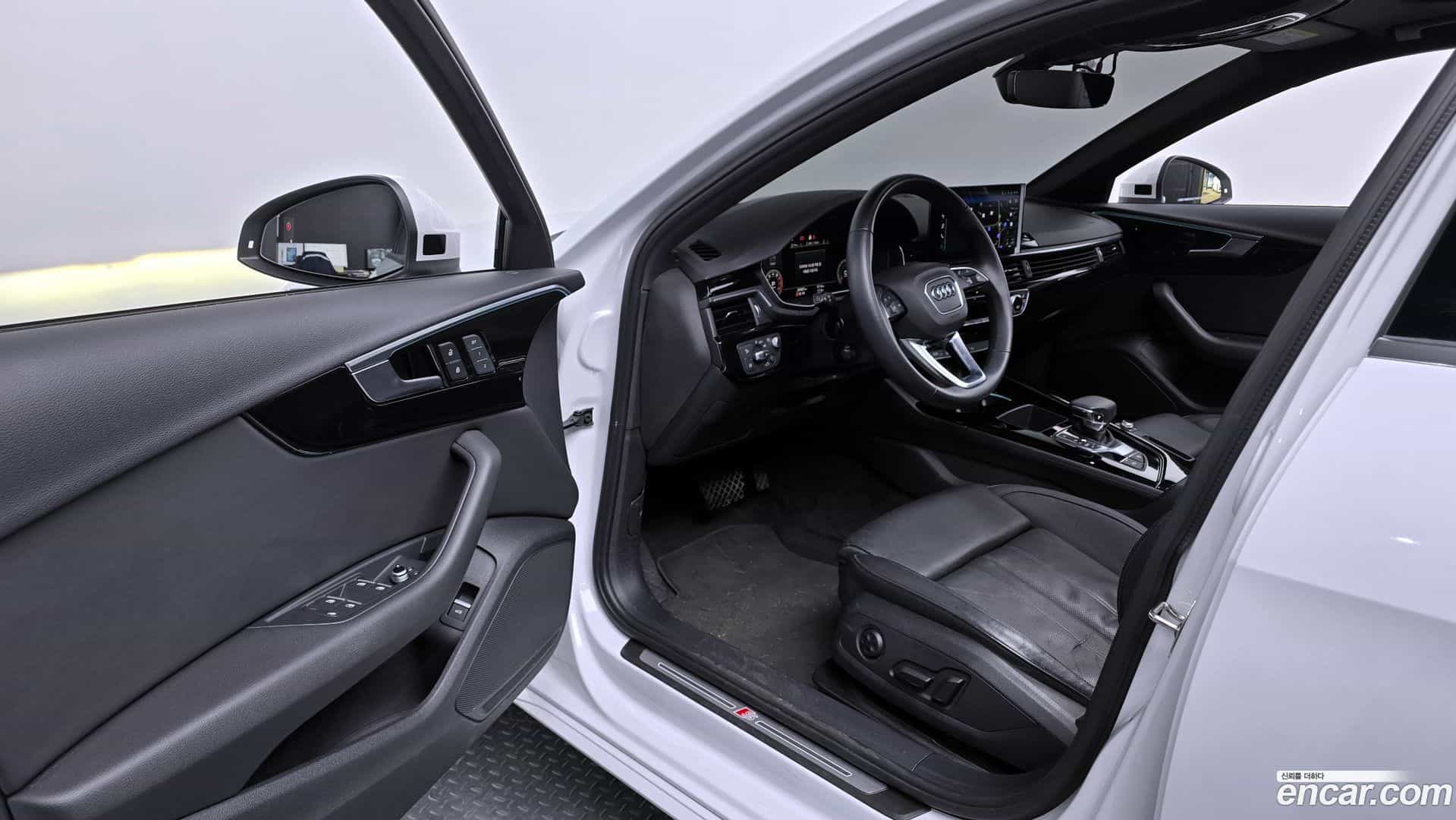 A4 Audi 2021.6-OPTION-015