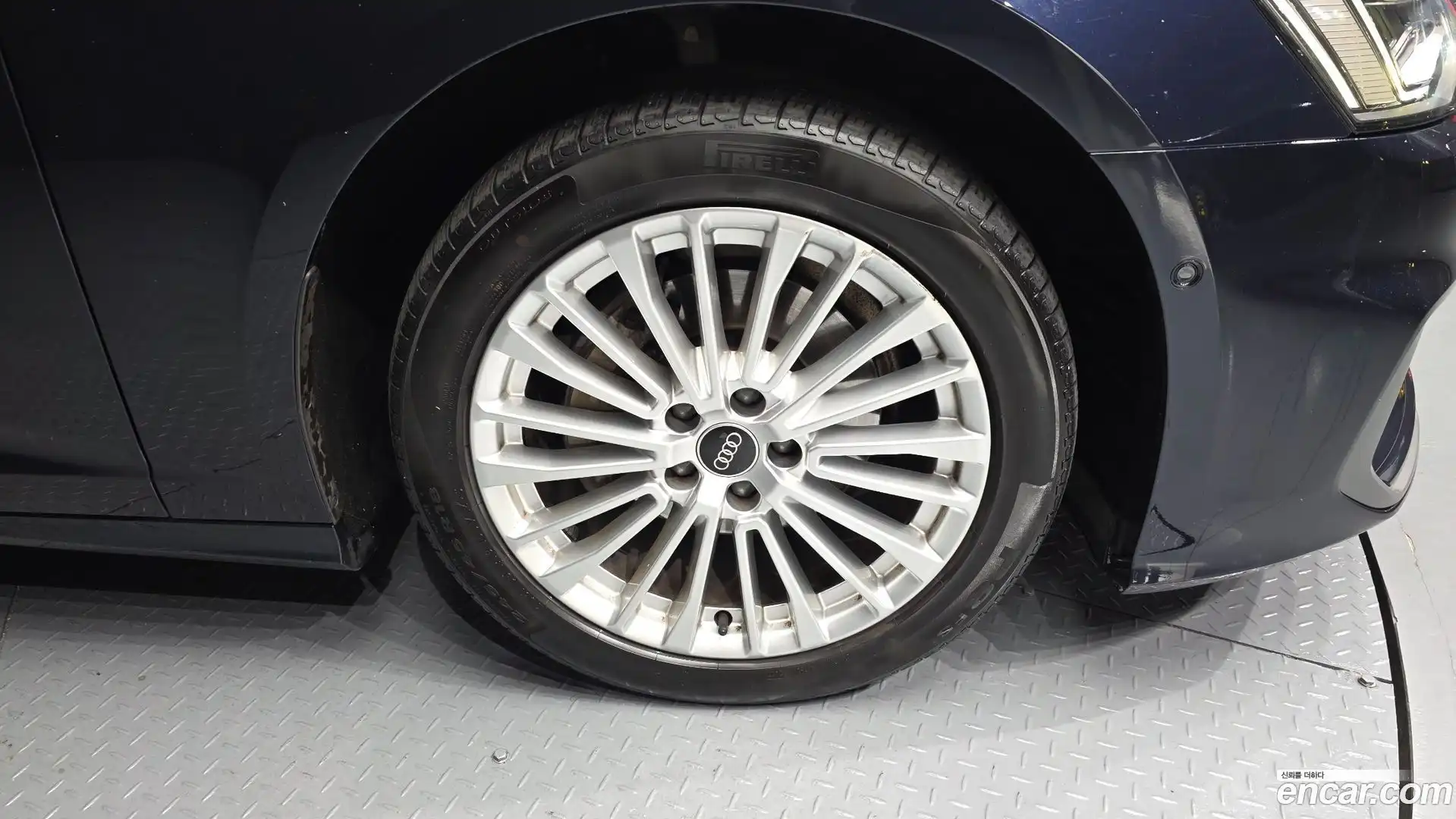 A6 Audi 2021.11-OUTER-005