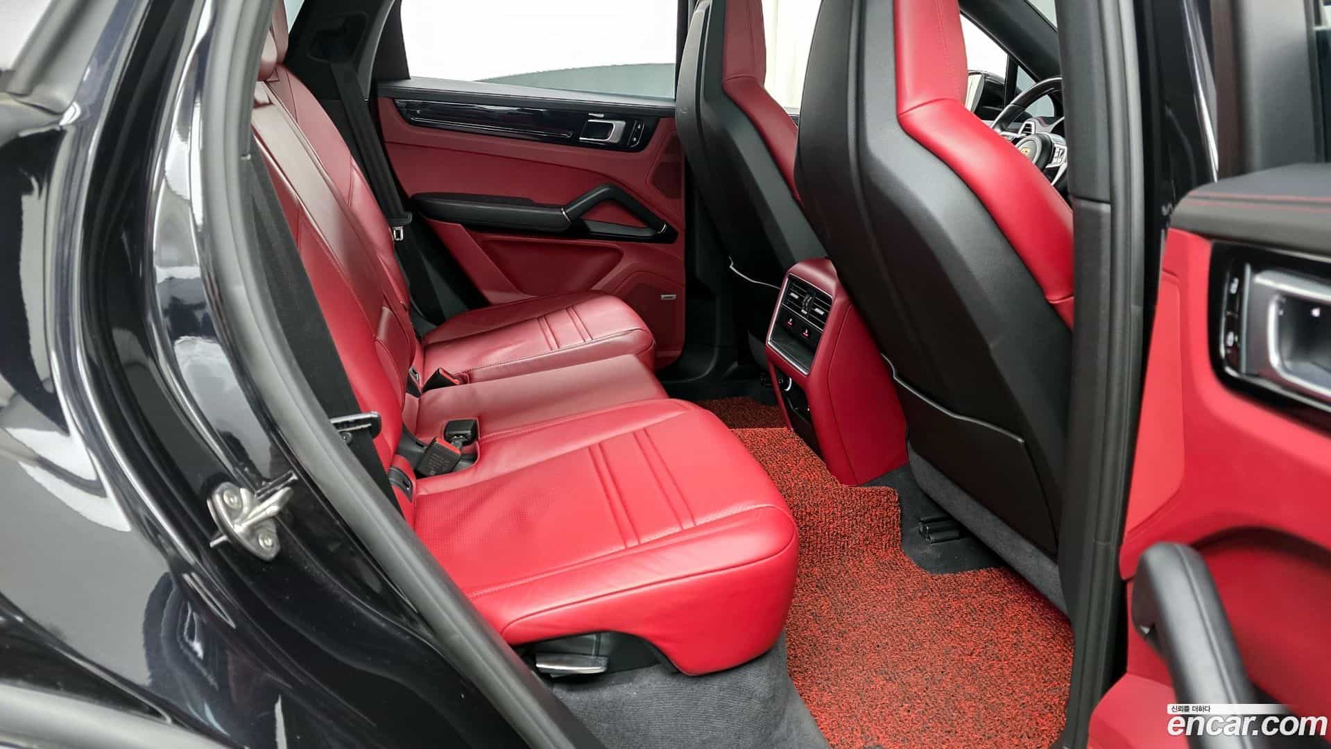 Cayenne Porsche 2020.8-OPTION-016