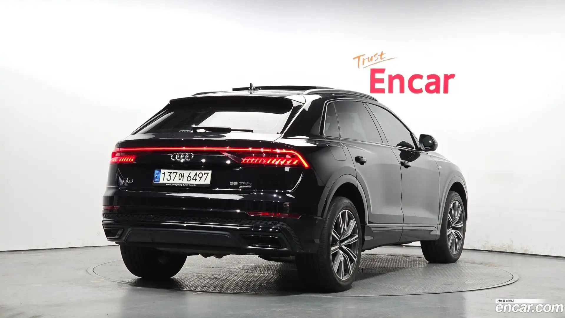 Q8 Audi 2021.2-OUTER-002