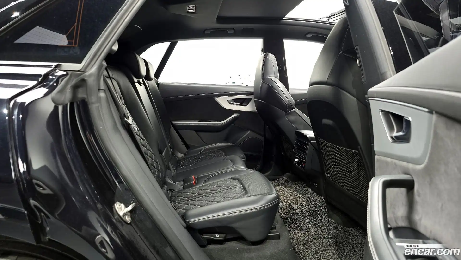 Q8 Audi 2021.2-OPTION-016