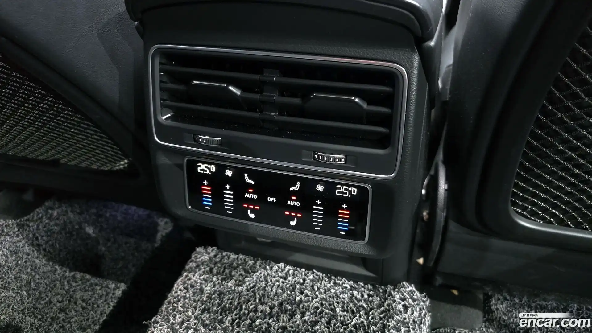 Q8 Audi 2021.2-OPTION-023