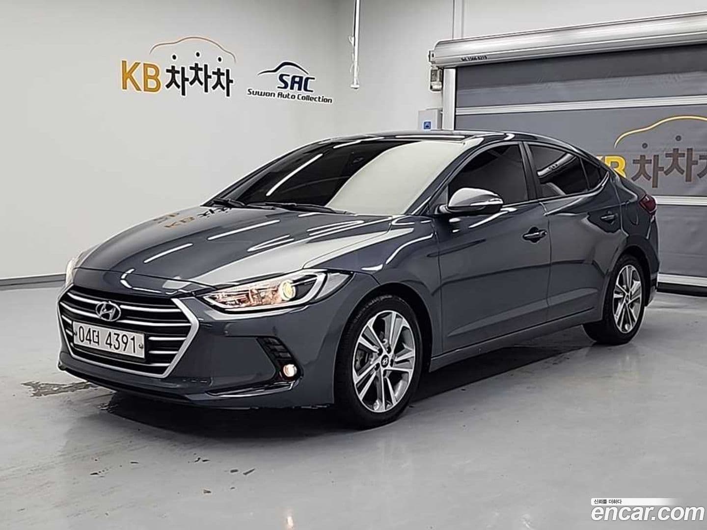 Main__Slider__Photo:AVANTE Hyundai 2017.2-0