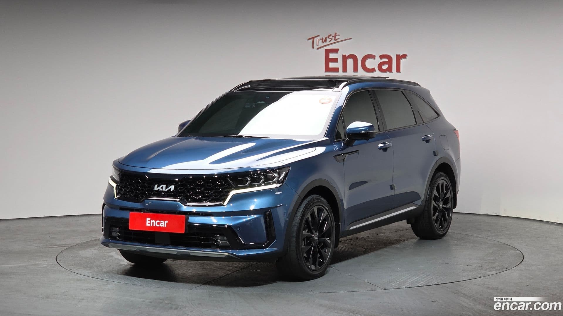 Main__Slider__Photo:Sorento Kia 2022.2-0