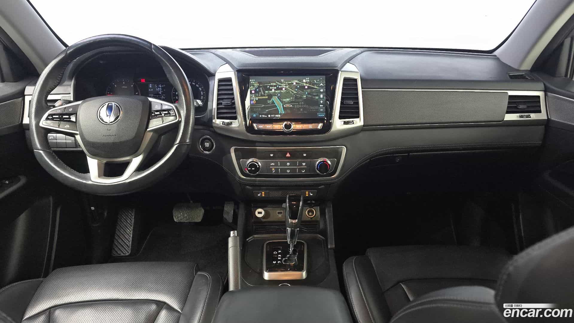 Rexton KG Mobility 2018.3-INNER-007