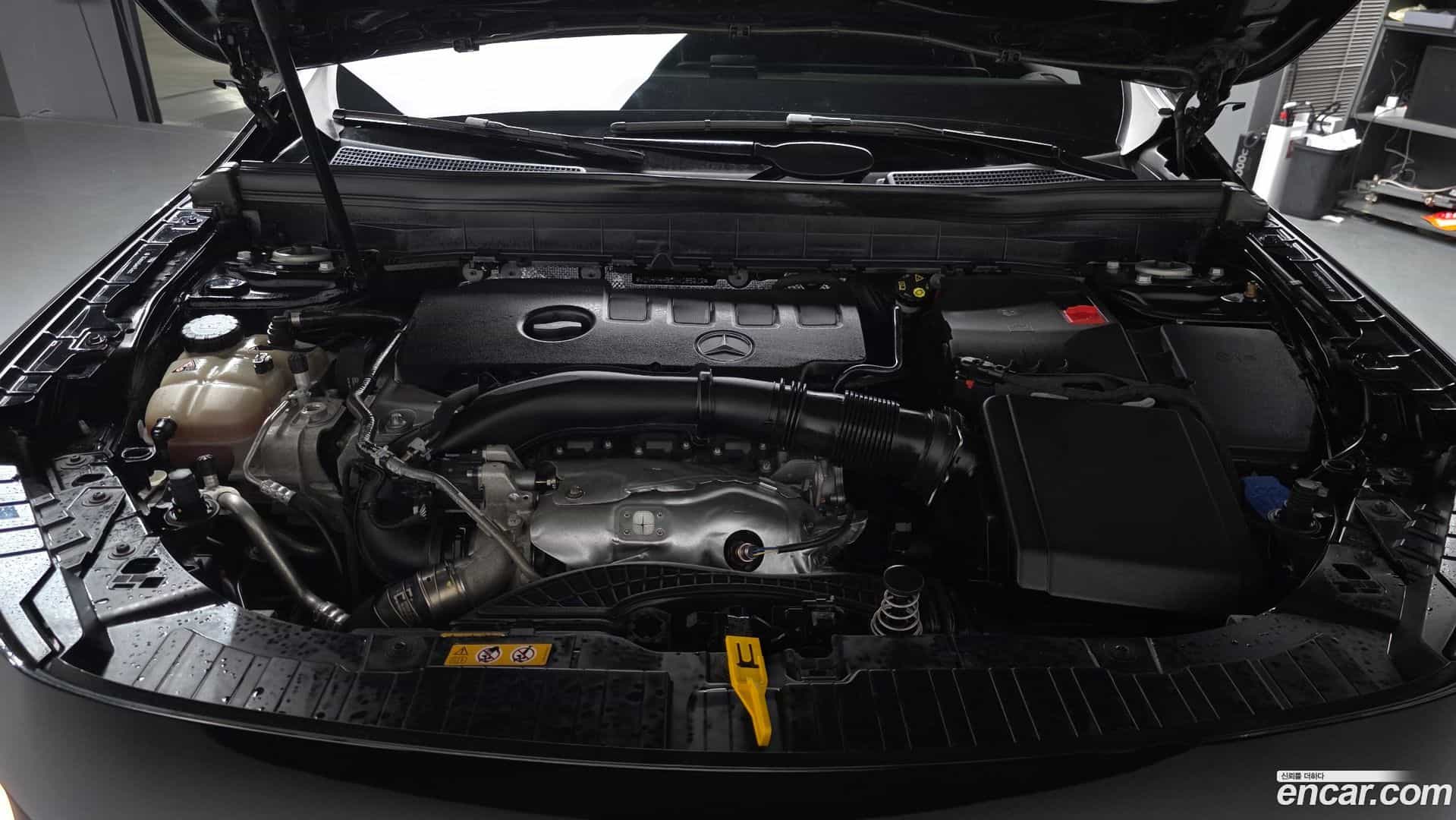 GLB-Class Mercedes-Benz 2022.3-INNER-006
