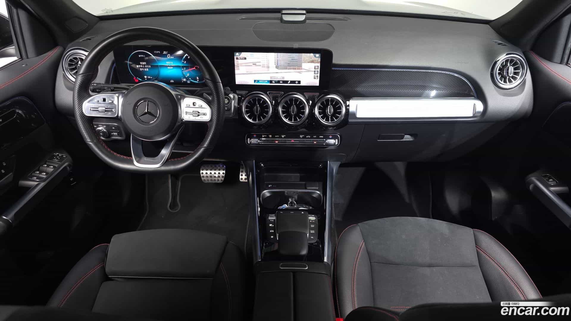 GLB-Class Mercedes-Benz 2022.3-INNER-007
