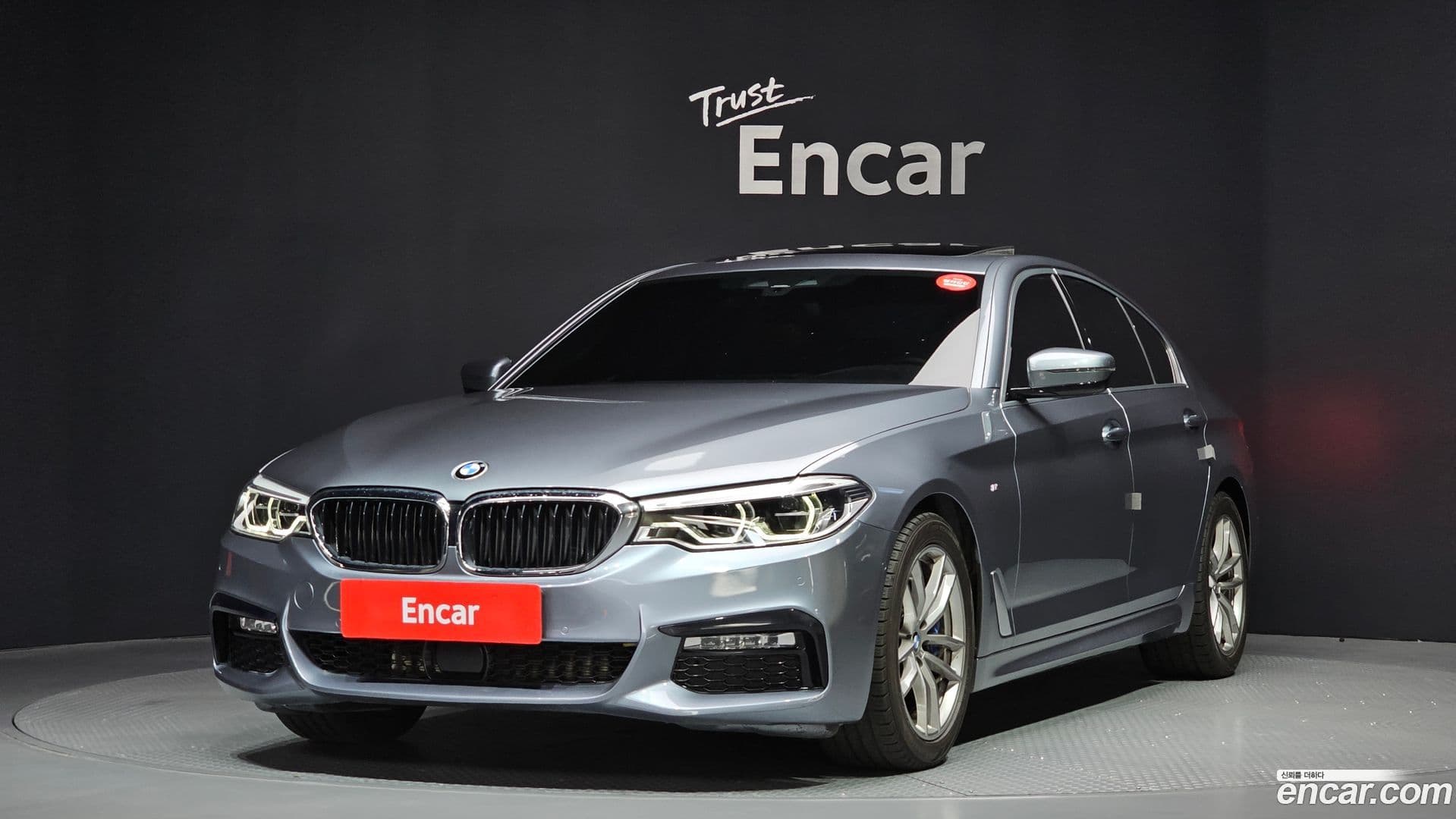 Main__Slider__Photo:5-Series BMW 2017.11-0