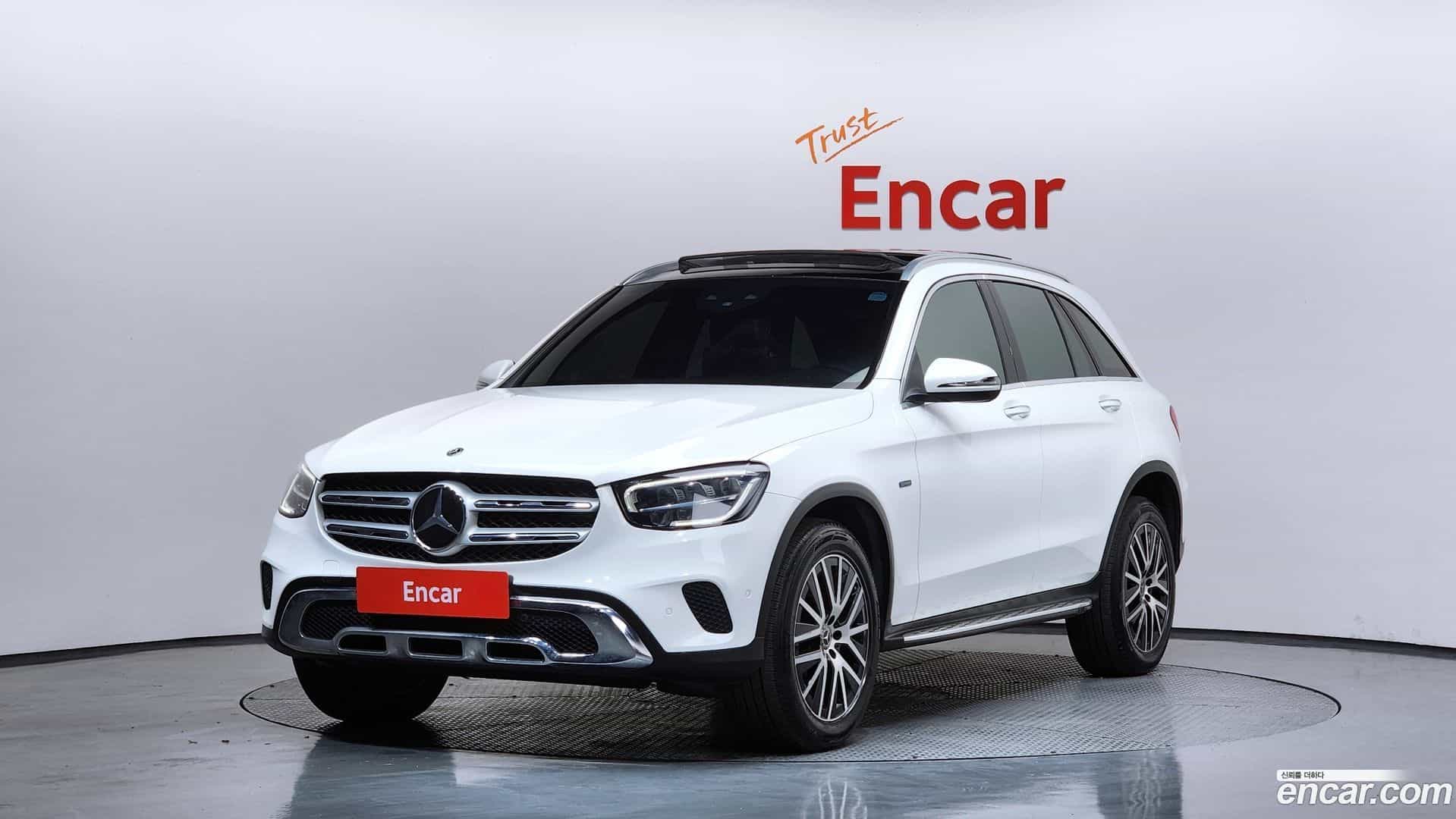 GLC-Class Mercedes-Benz 2020.11-OUTER-001