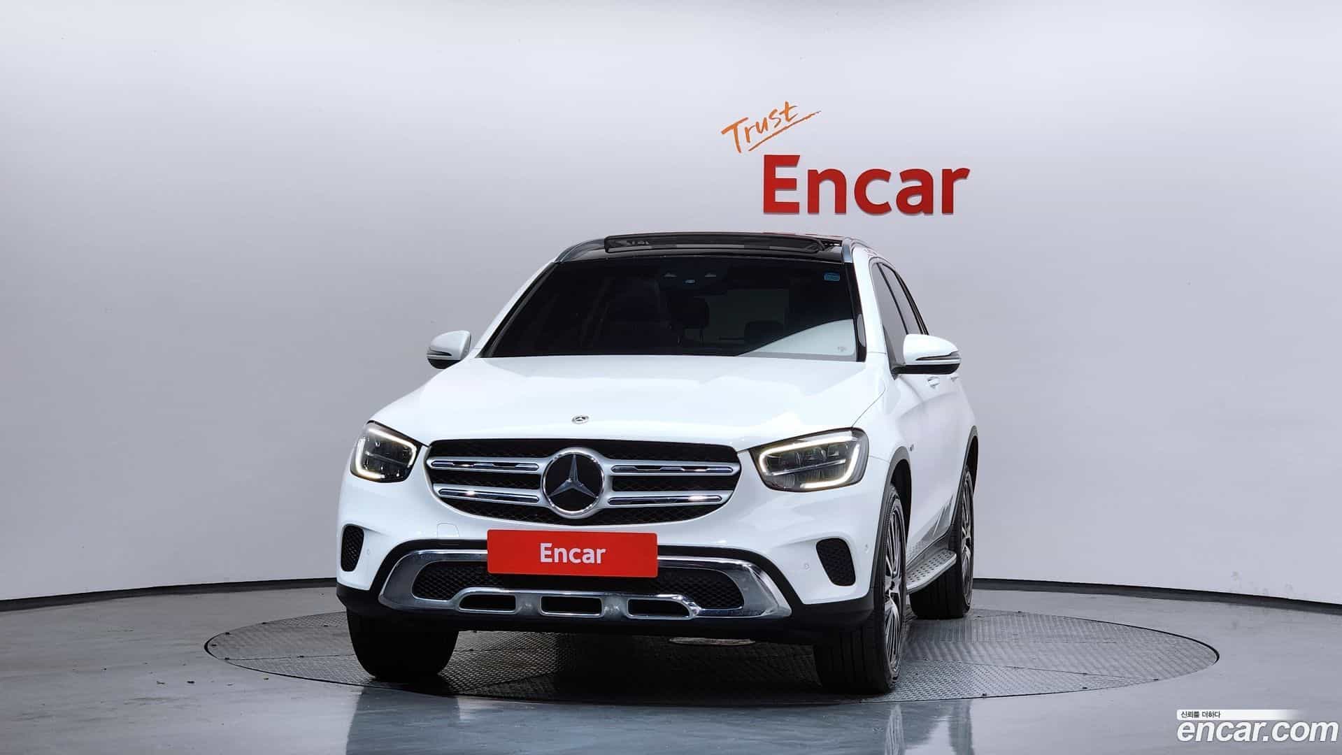 GLC-Class Mercedes-Benz 2020.11-OUTER-003