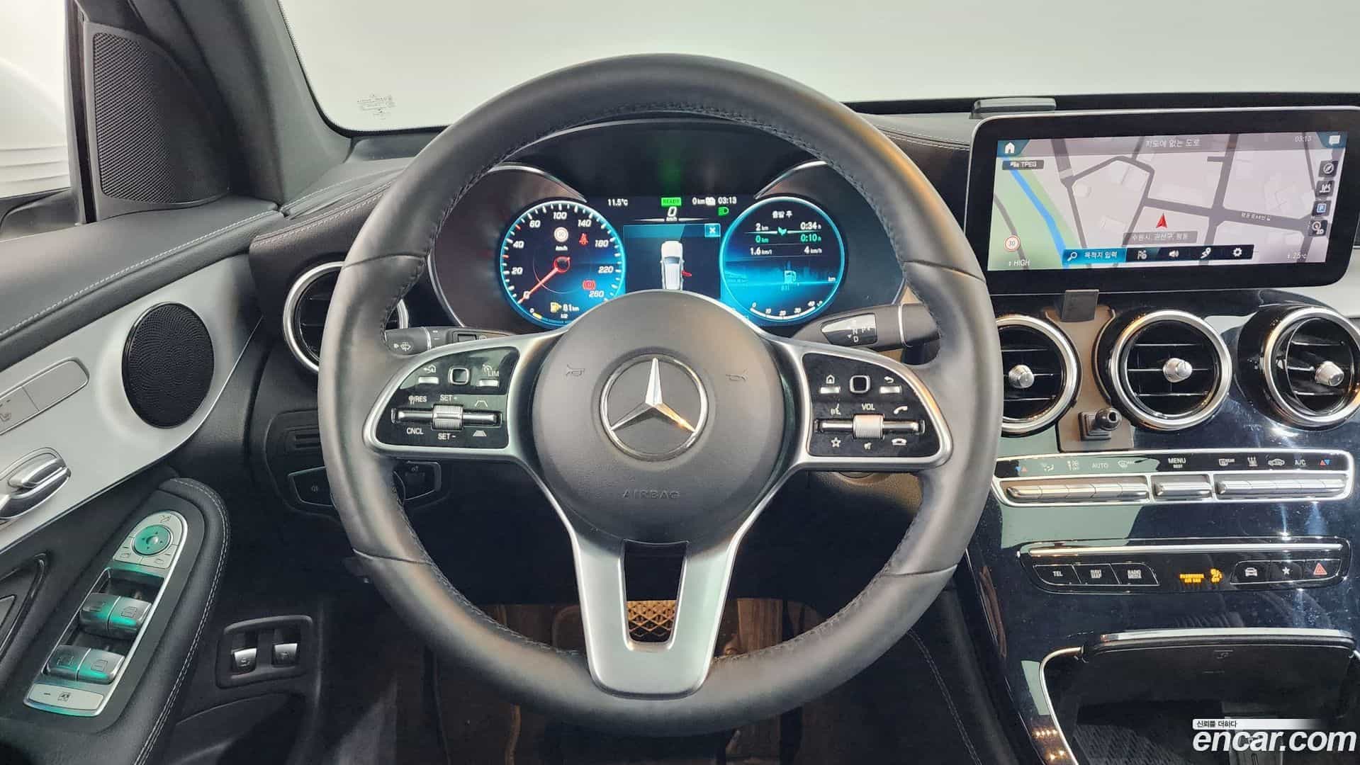 GLC-Class Mercedes-Benz 2020.11-OPTION-017