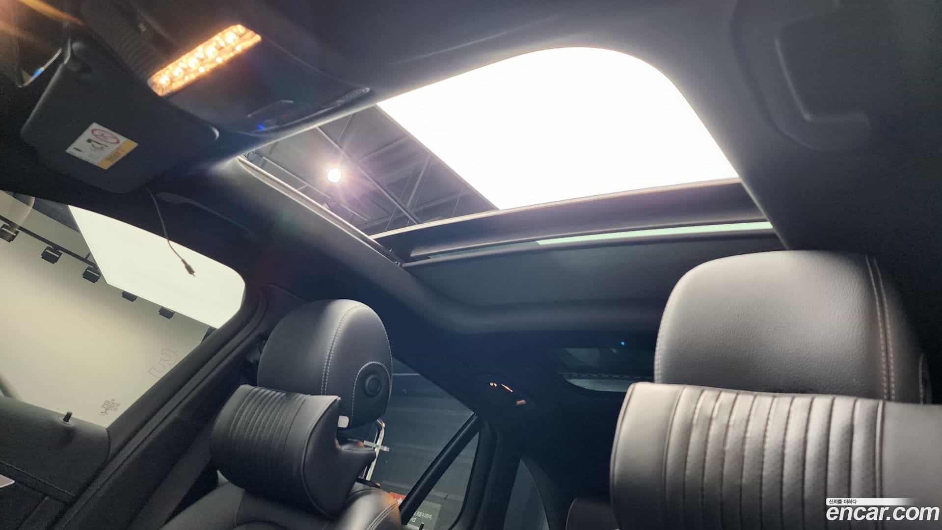 GLC-Class Mercedes-Benz 2020.11-OPTION-022