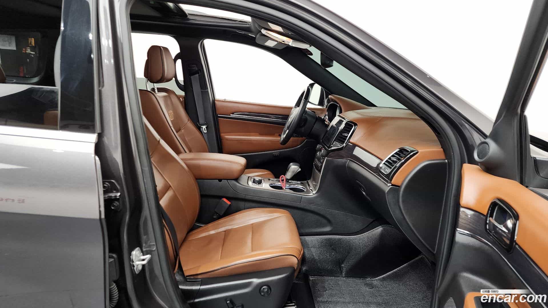 Cherokee Jeep 2021.0-OPTION-015