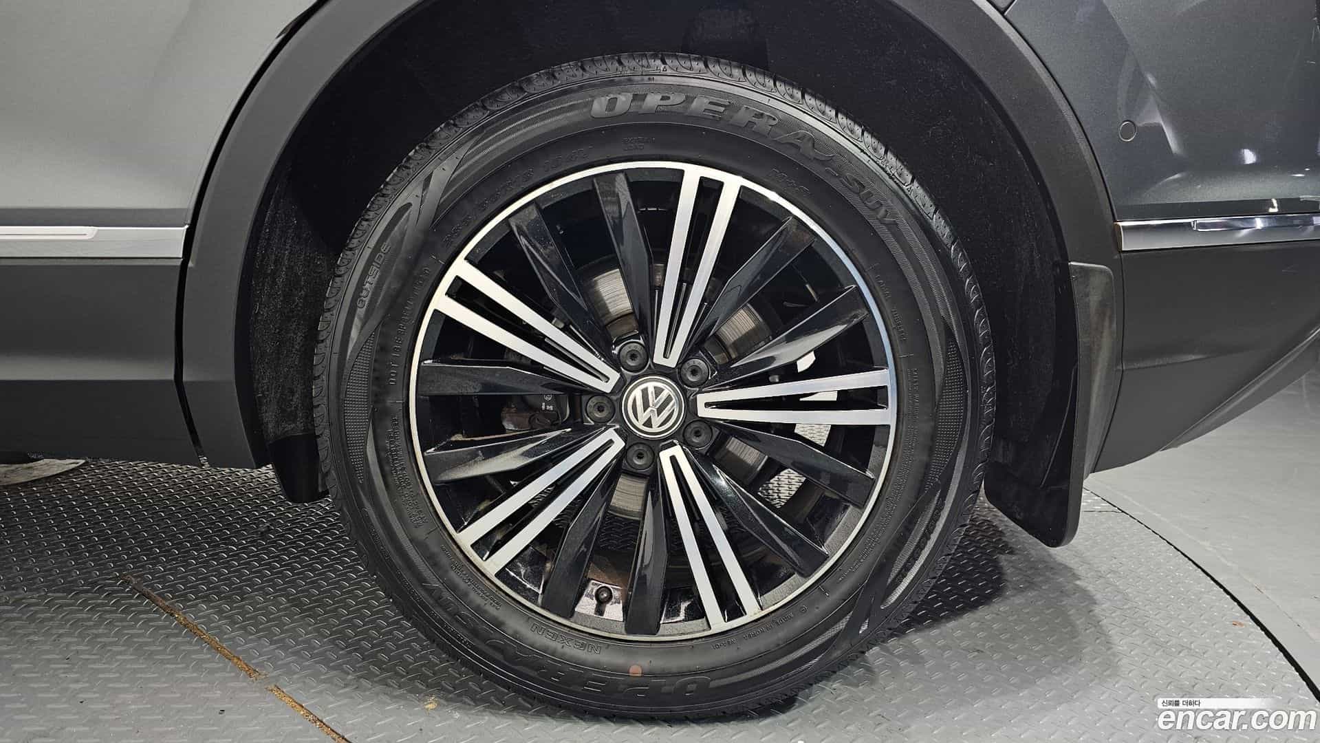 Tiguan Volkswagen 2020.5-OUTER-005