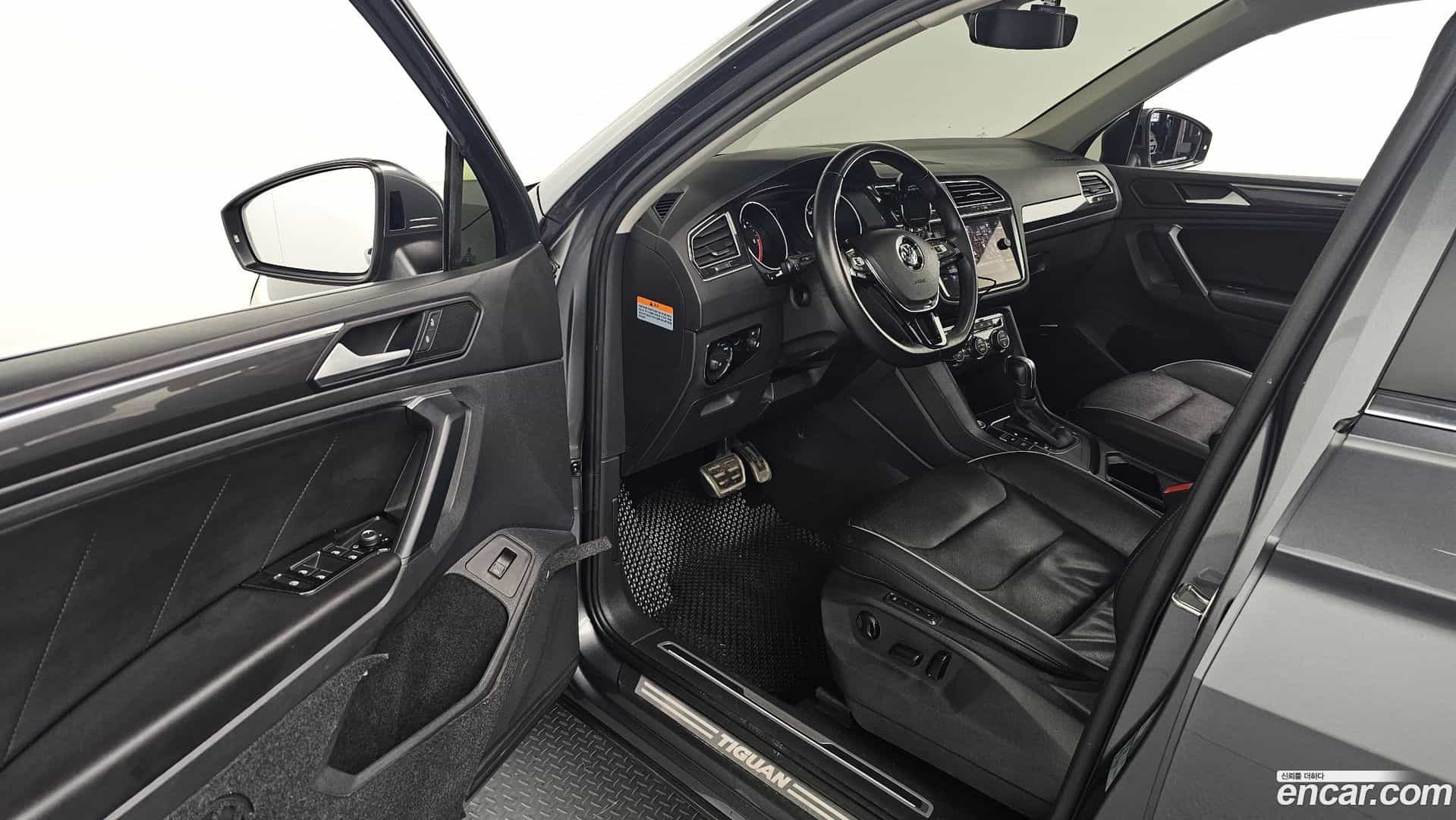 Tiguan Volkswagen 2020.5-OPTION-015