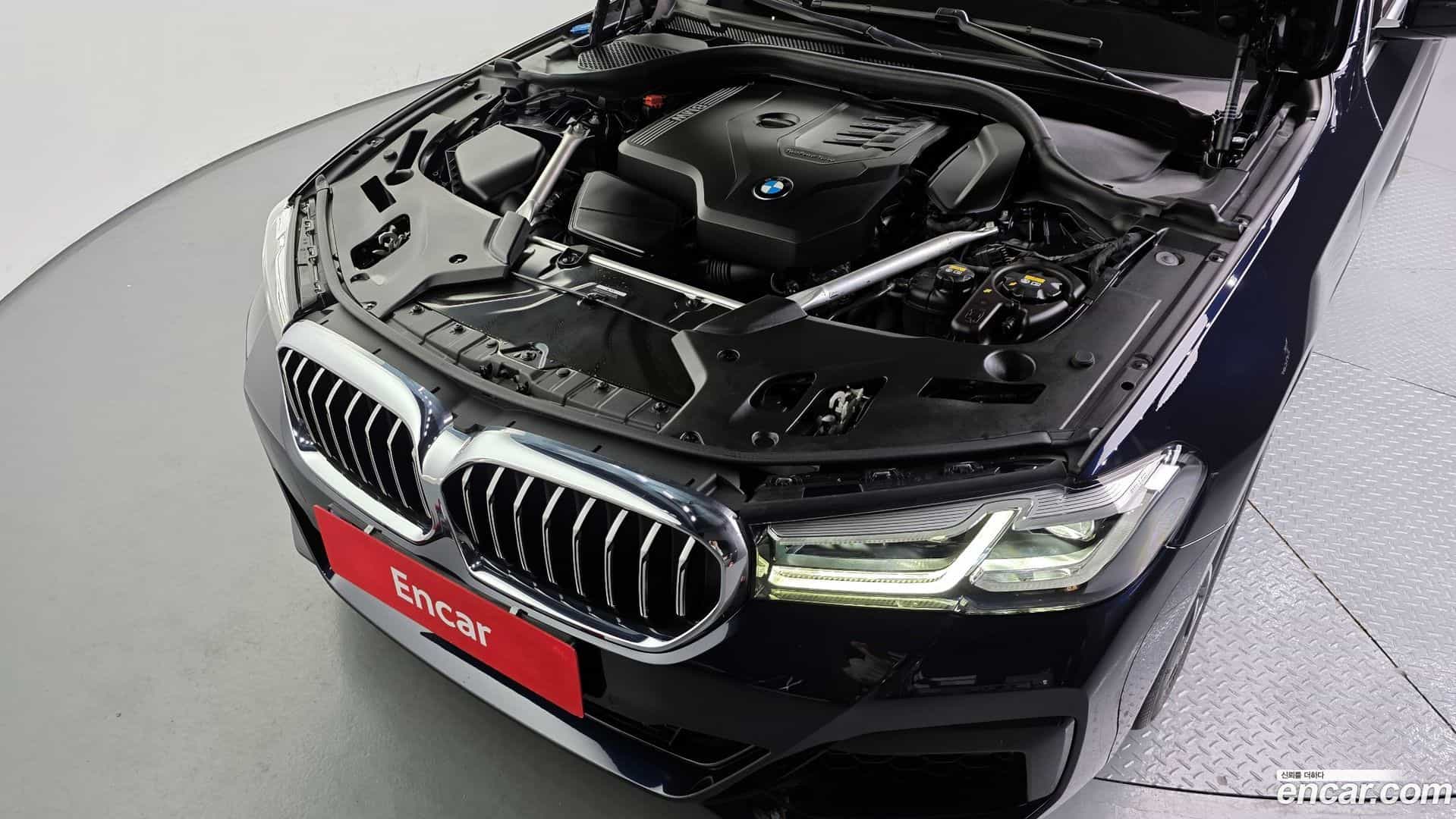 5-Series BMW 2022.2-INNER-006