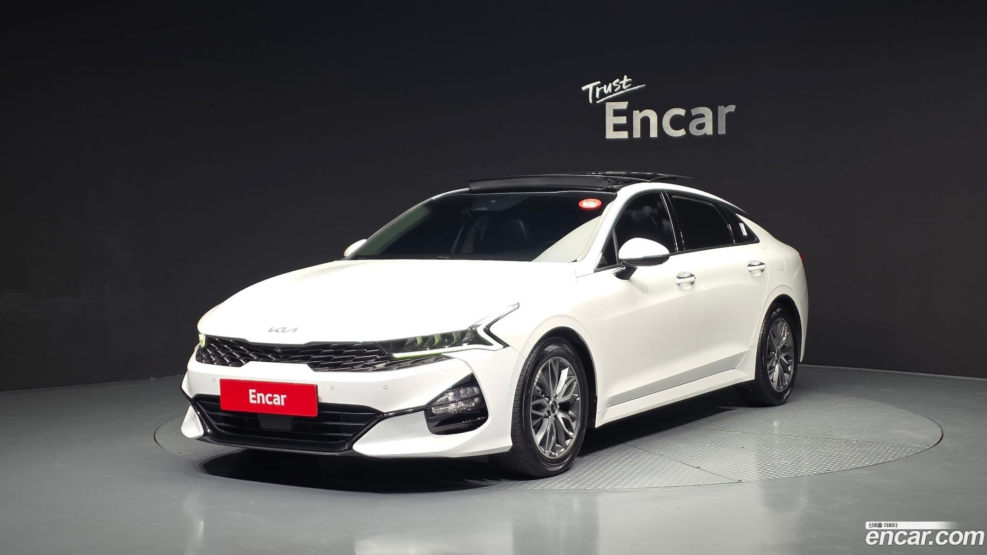 Main__Slider__Photo:K5 Kia 2021.8-0