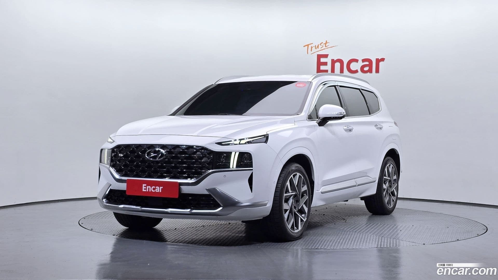 Main__Slider__Photo:Santafe Hyundai 2020.10-0