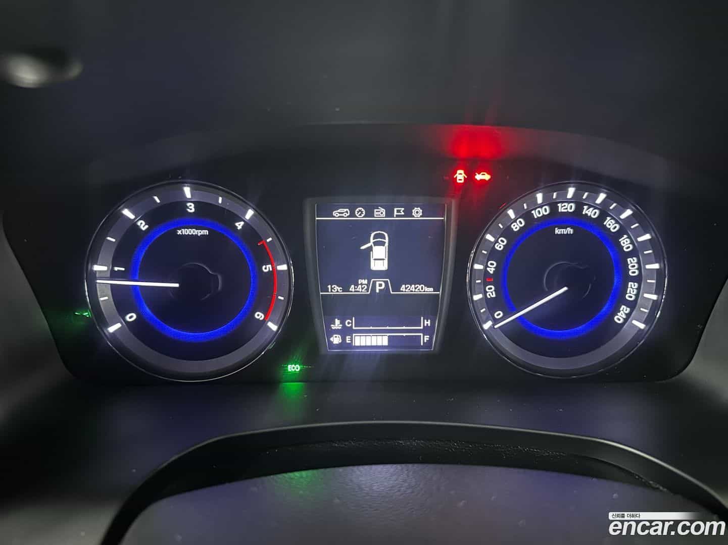 Rexton KG Mobility 2020.11-INNER-009