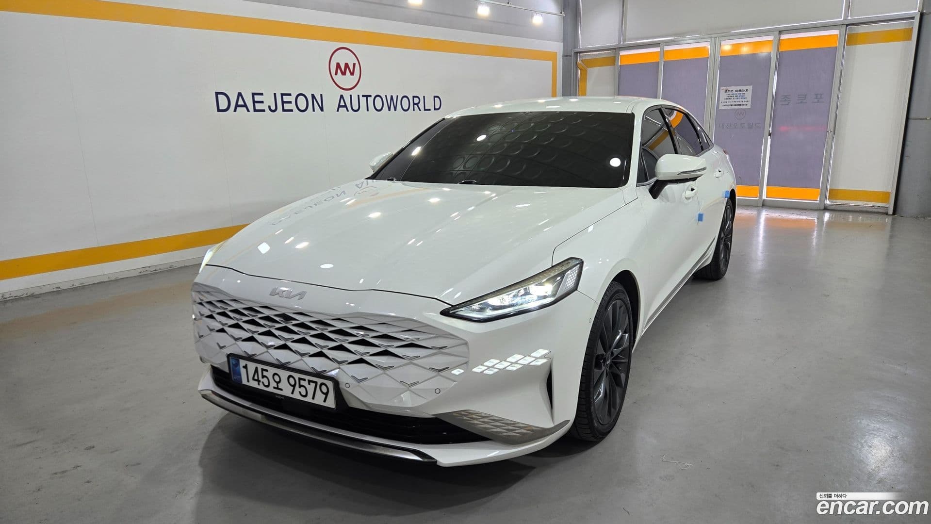 Main__Slider__Photo:K8 Kia 2023.10-0