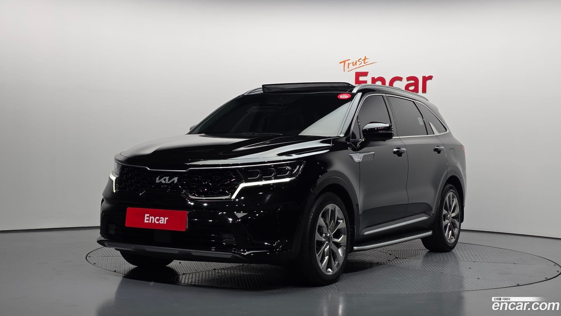 Main__Slider__Photo:Sorento Kia 2021.10-0