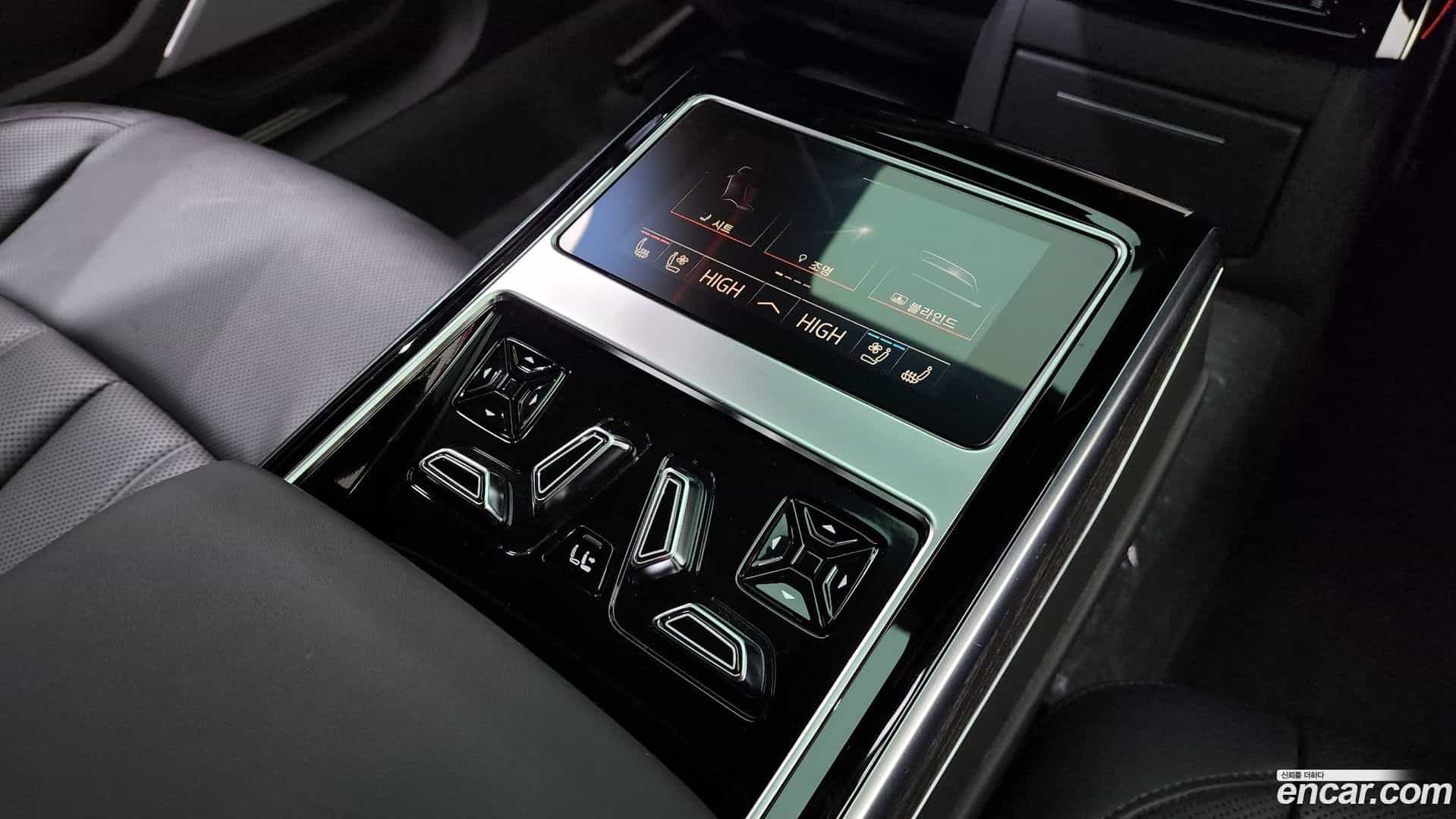 A8 Audi 2022.9-OPTION-023