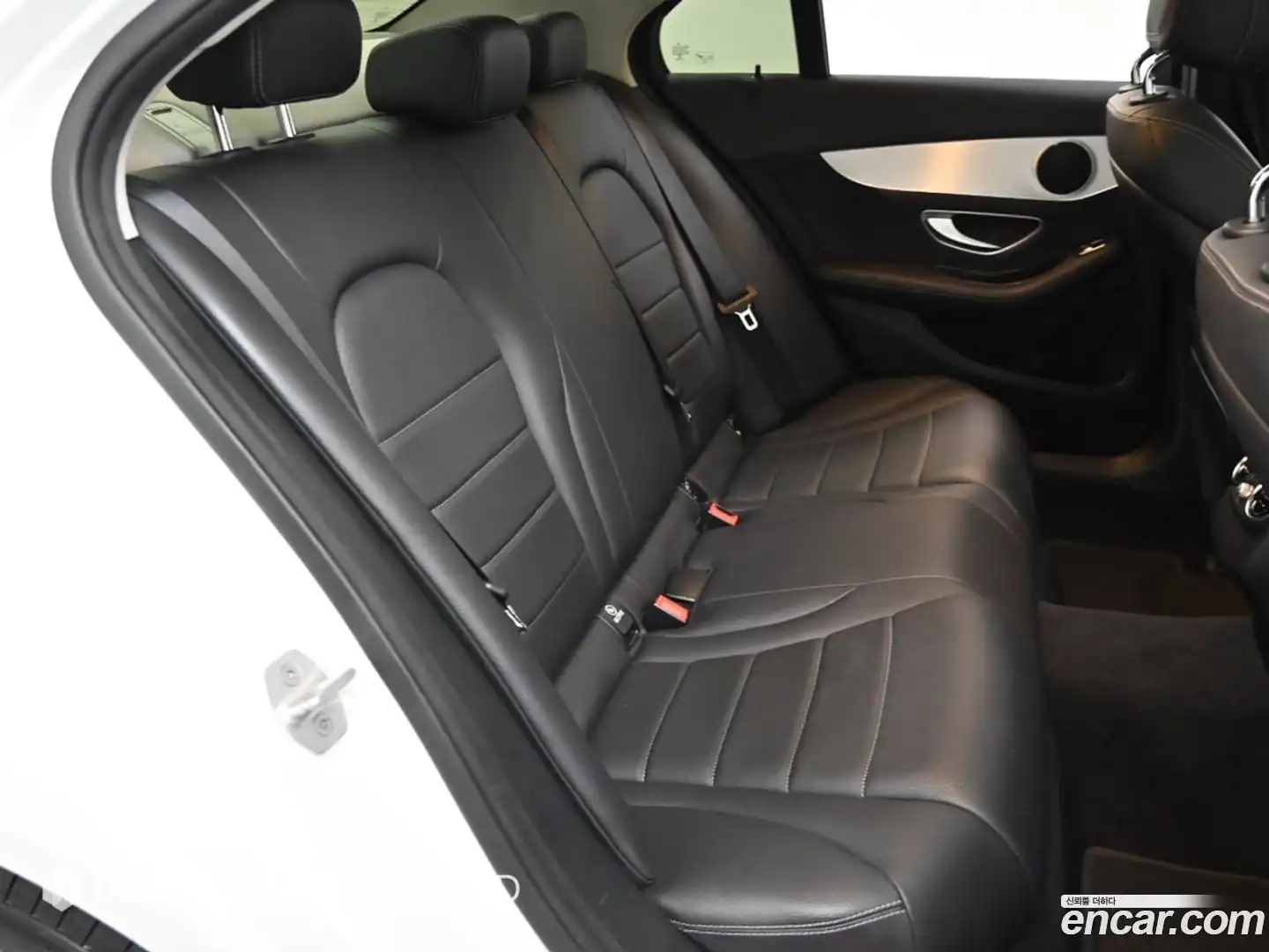 C-Class Mercedes-Benz 2016.5-OPTION-016