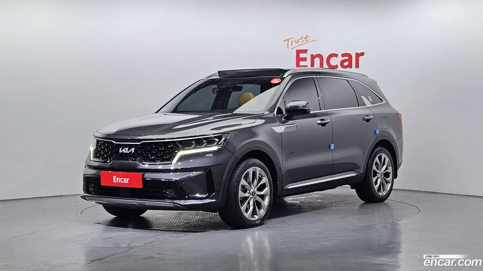 Main__Slider__Photo:Sorento Kia 2023.1-0