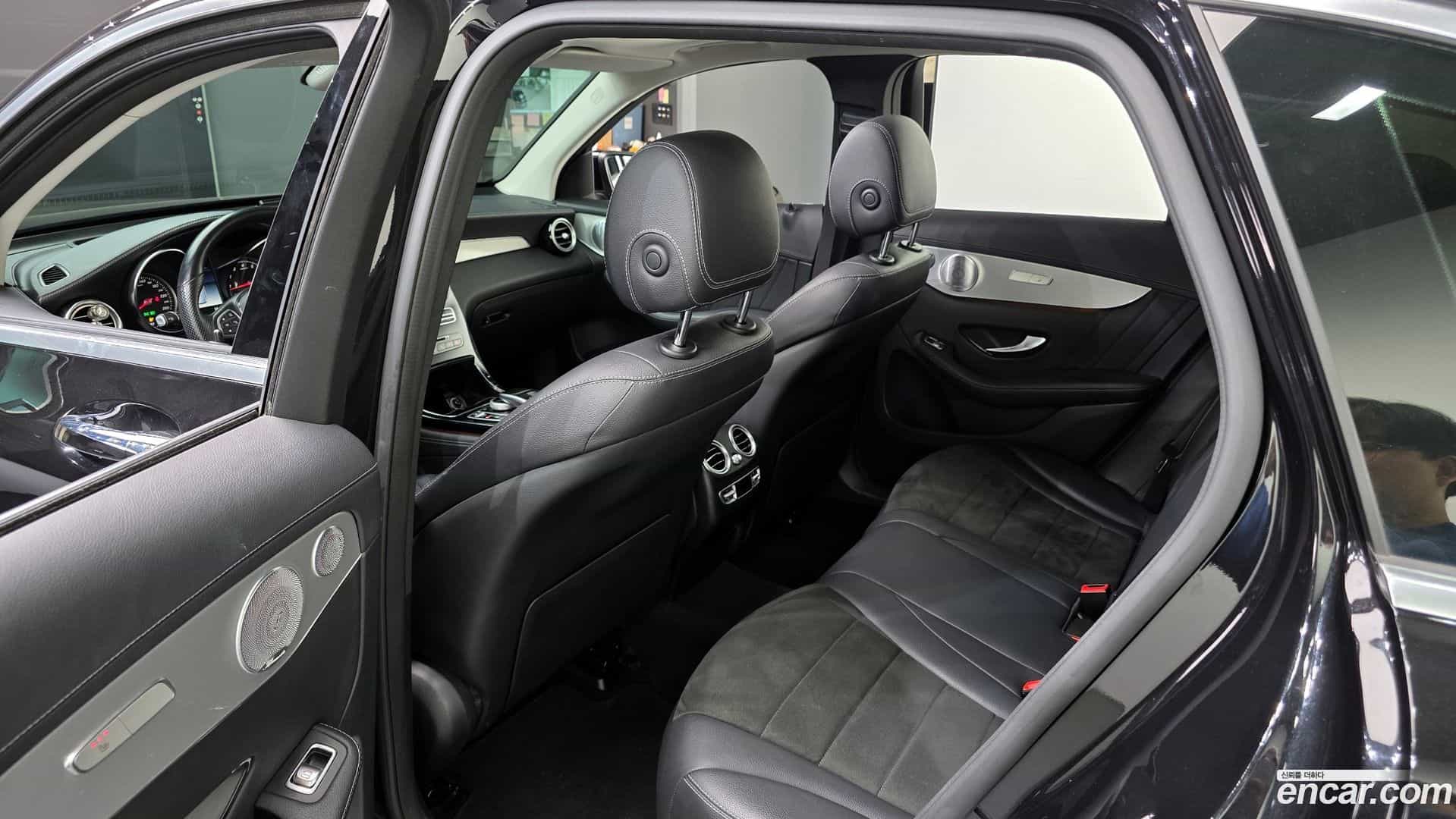 GLC-Class Mercedes-Benz 2019.9-OPTION-015