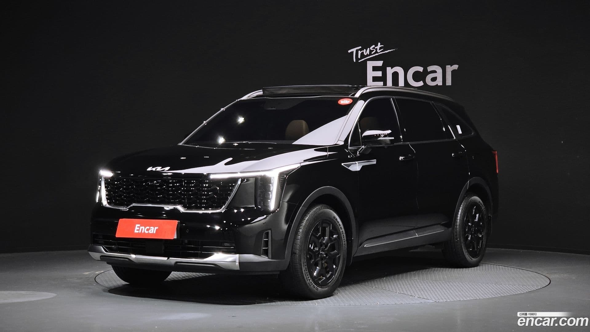 Main__Slider__Photo:Sorento Kia 2024.6-0