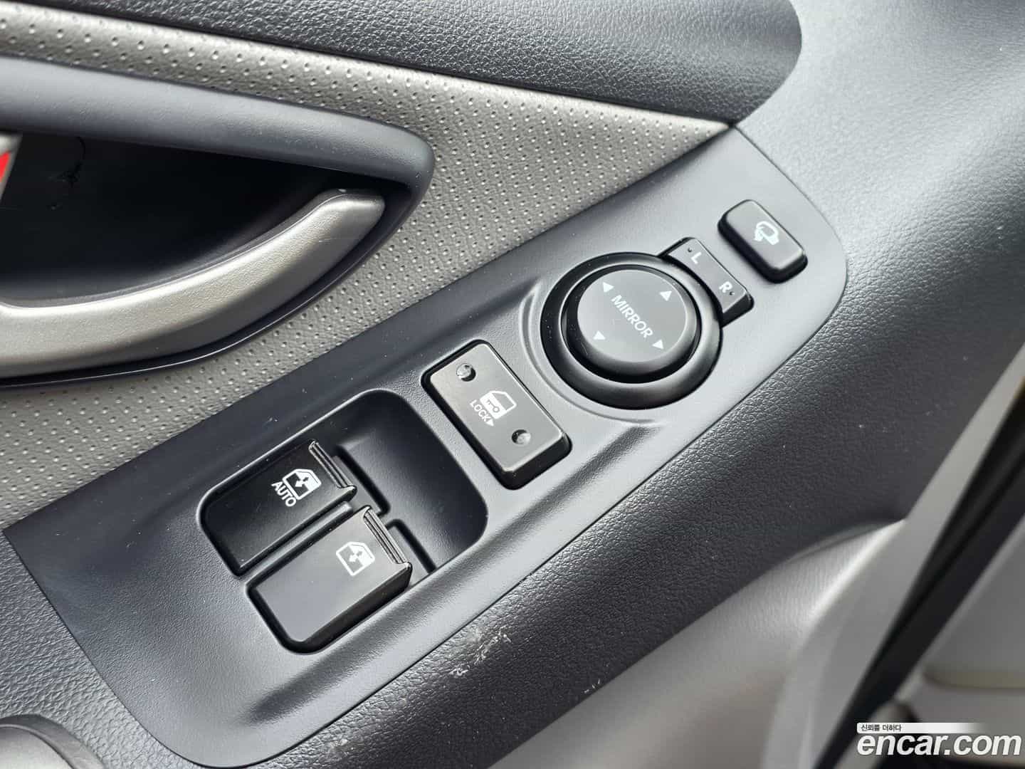 Starex Hyundai 2020.6-INNER-010