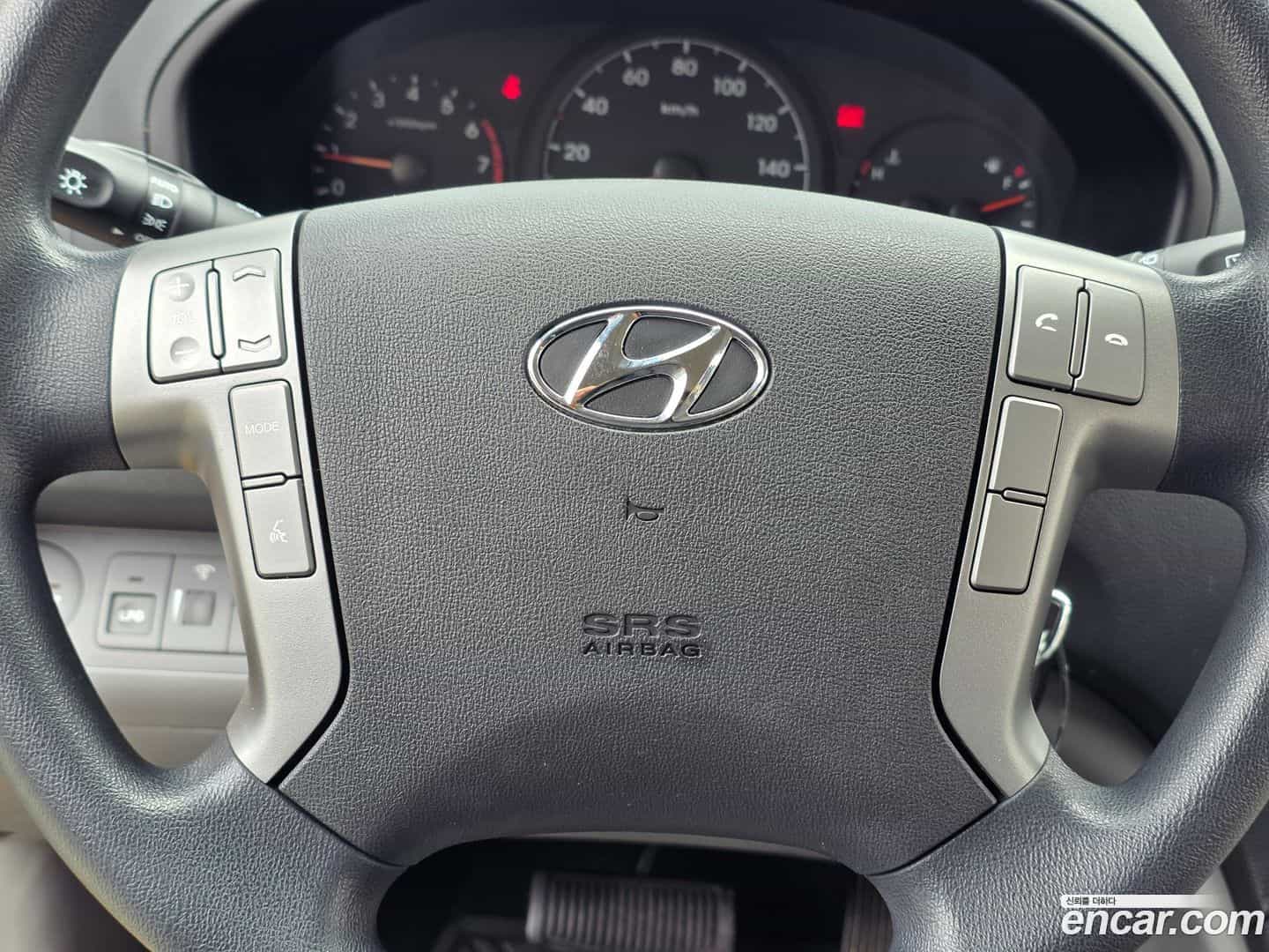 Starex Hyundai 2020.6-OPTION-015