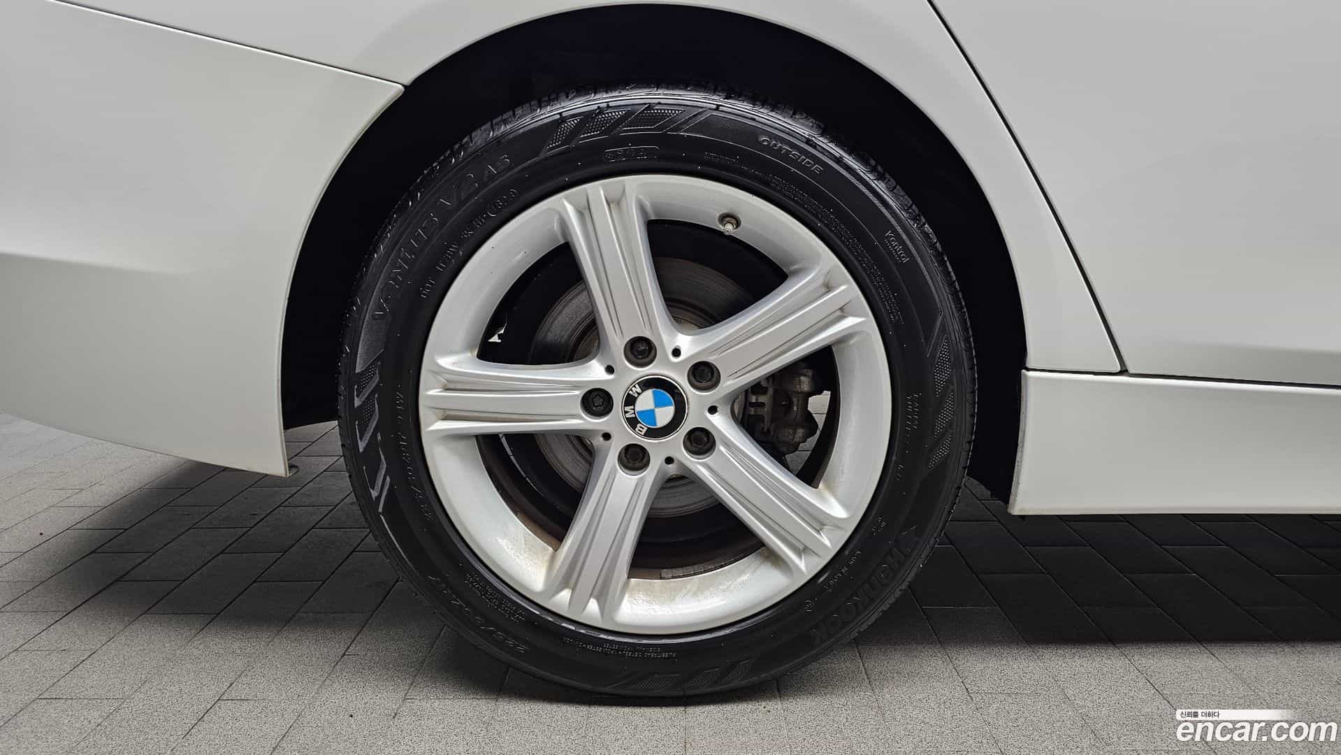 3-Series BMW 2015.4-OUTER-005