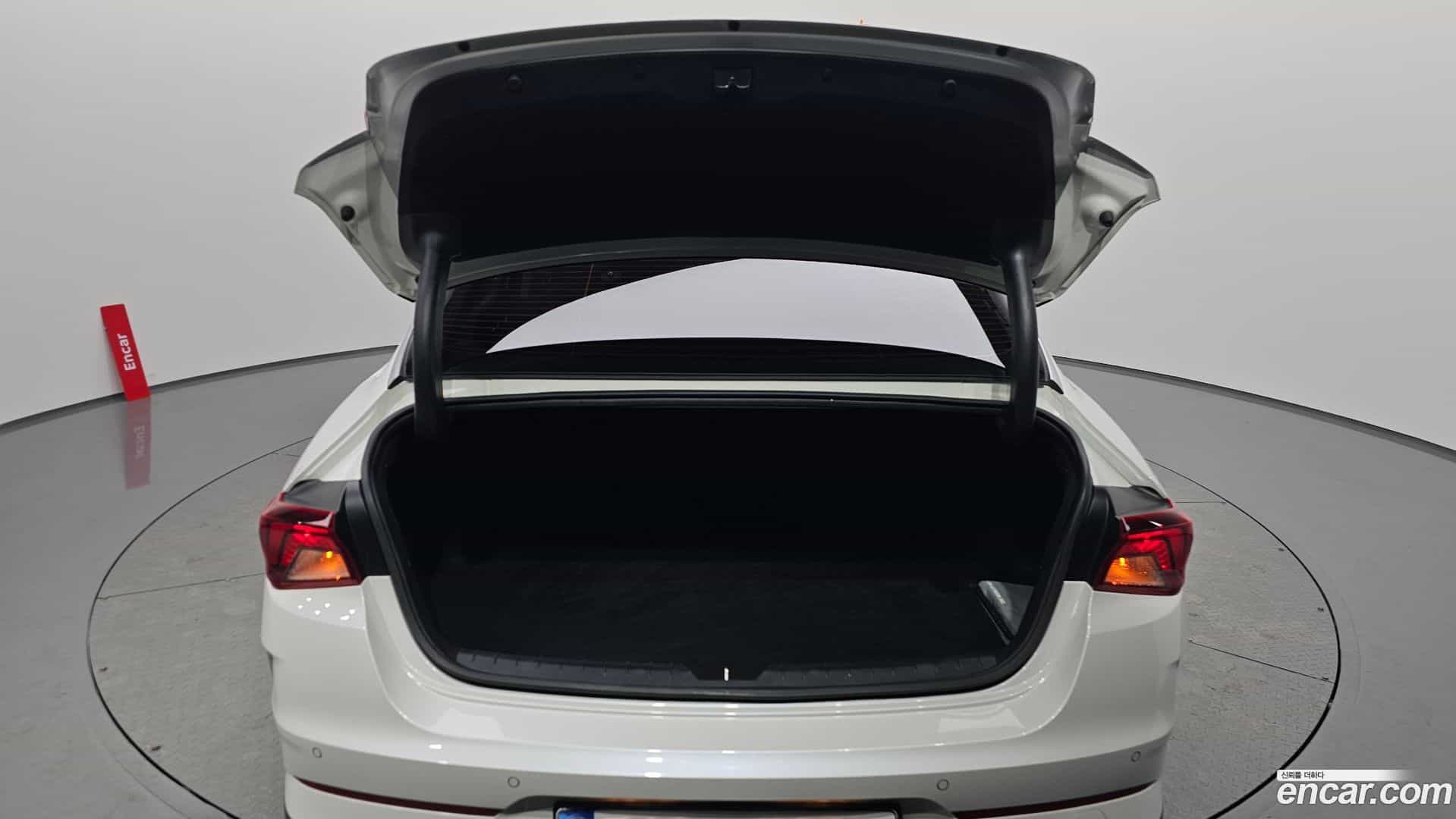 K5 Kia 2022.1-OPTION-024