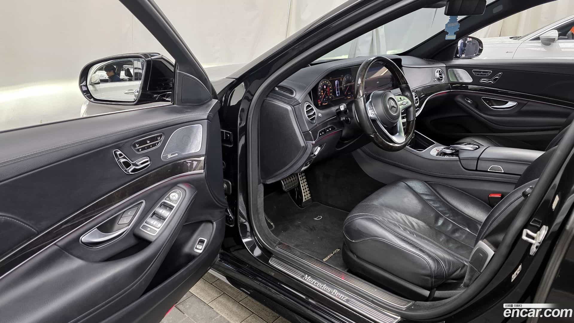 S-Class Mercedes-Benz 2017.11-INNER-010