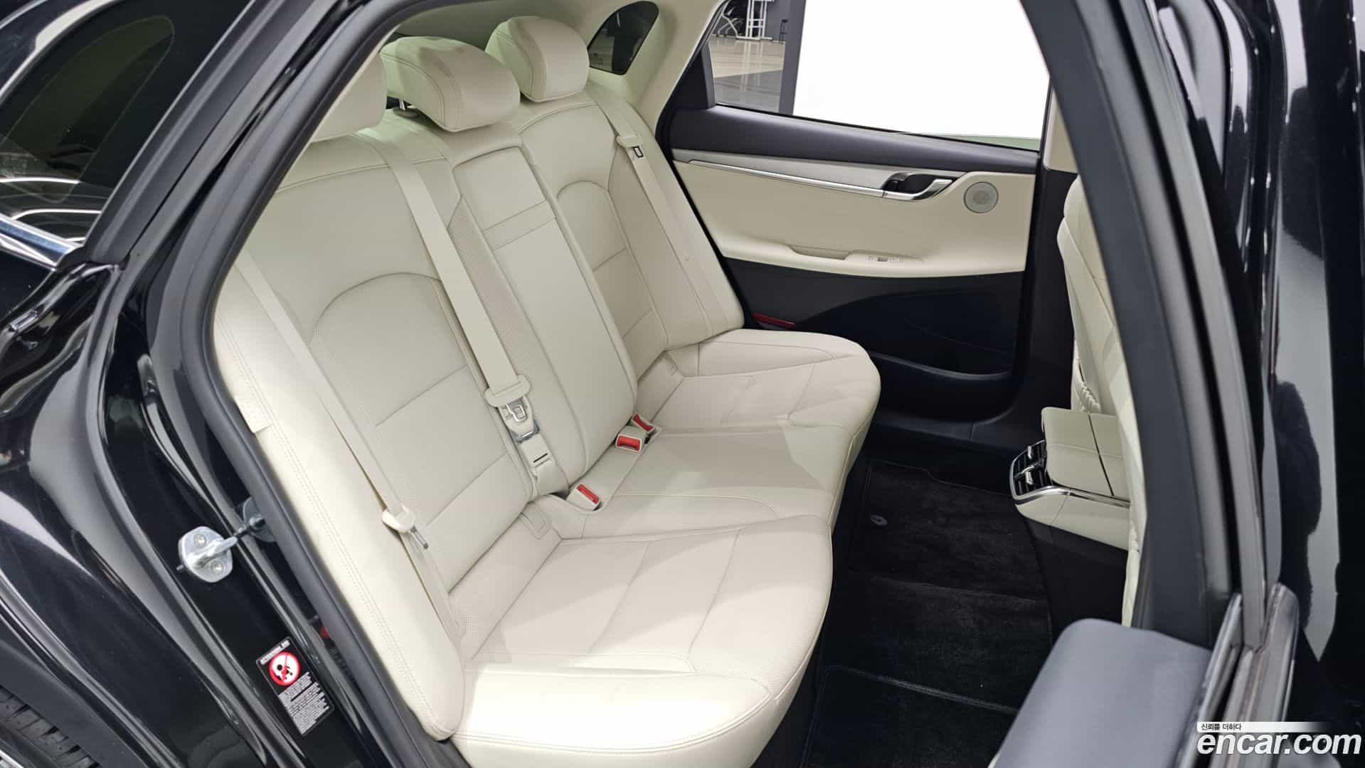 Grandeur Hyundai 2022.0-OPTION-016