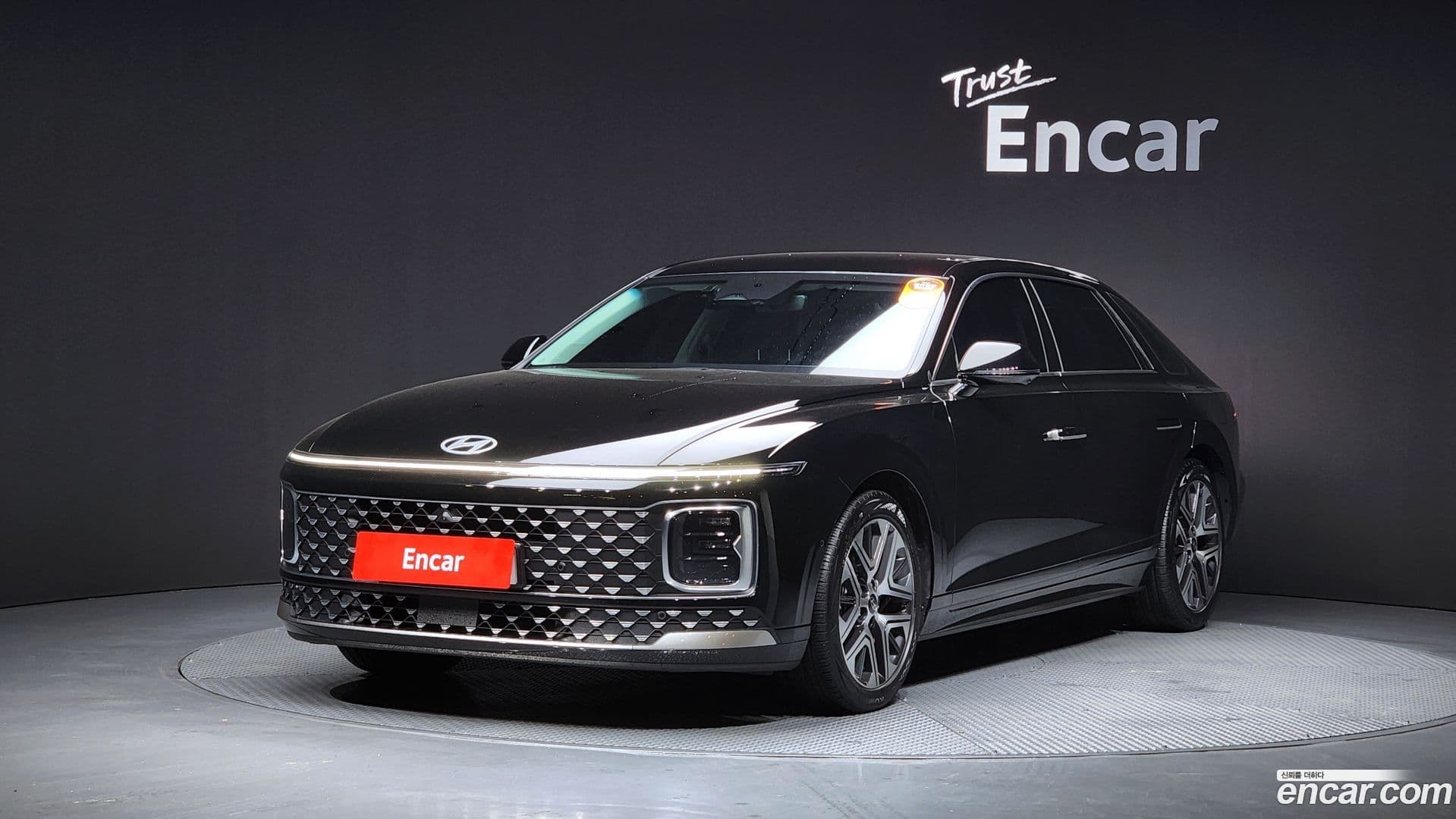 Main__Slider__Photo:Grandeur Hyundai 2023.0-0