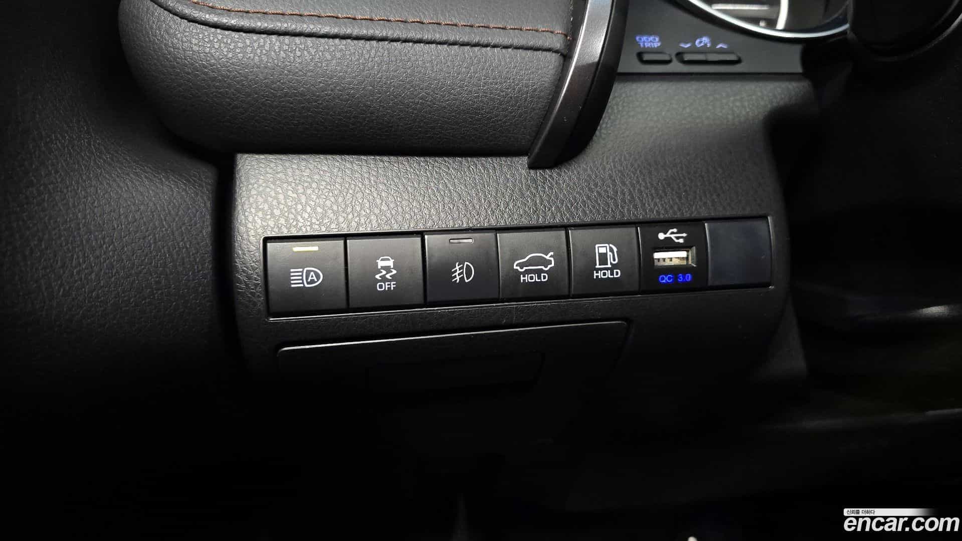 Camry Toyota 2018.9-OPTION-020