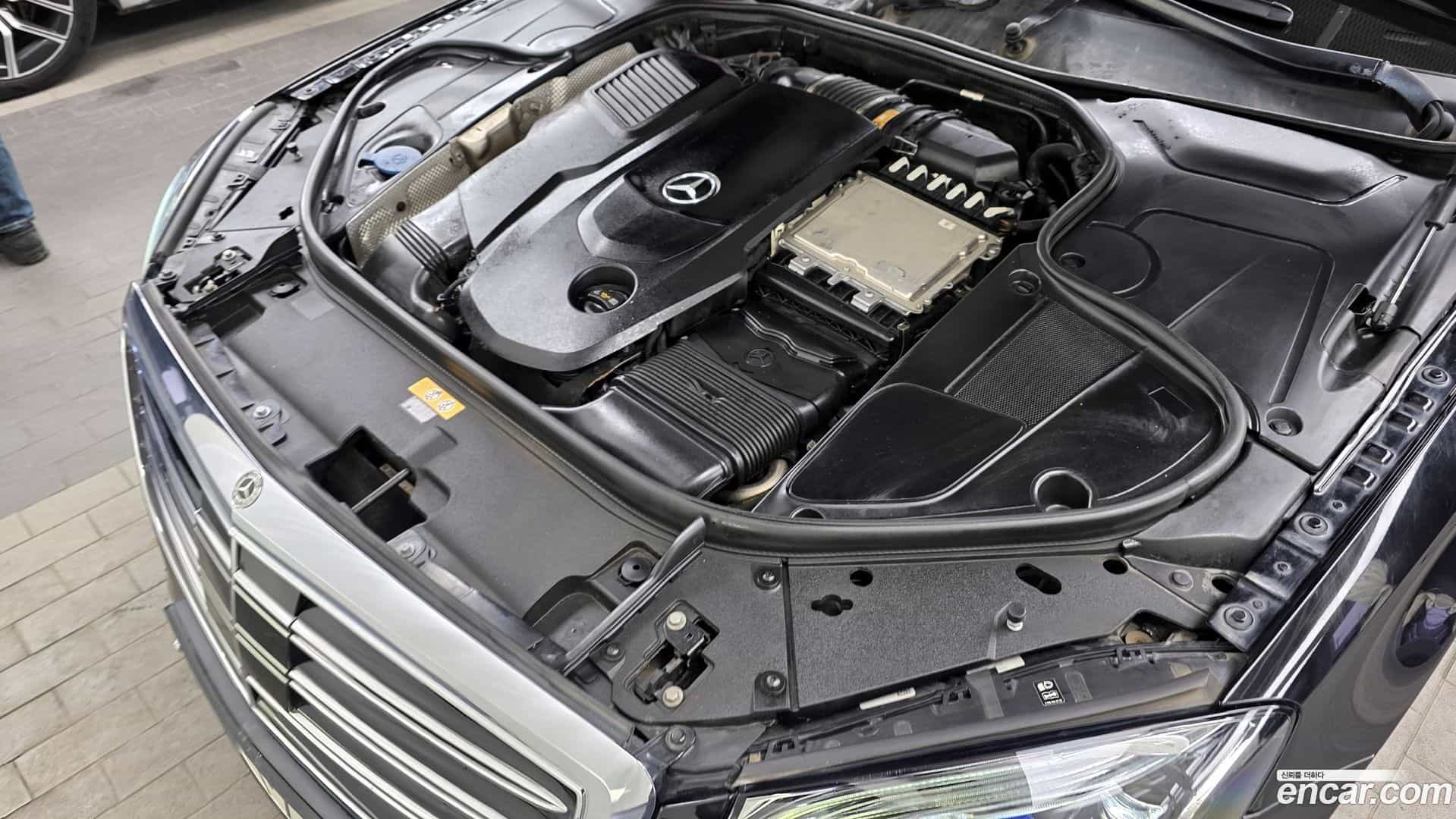 S-Class Mercedes-Benz 2018.0-OUTER-006