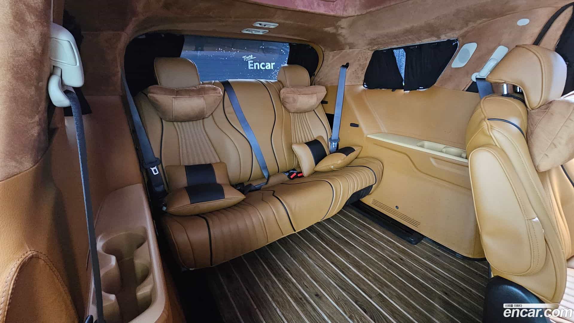 Canival Kia 2022.8-OPTION-017