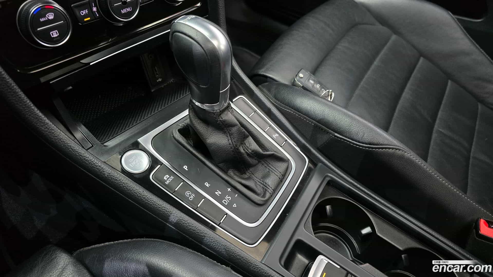 Golf Volkswagen 2015.11-INNER-009