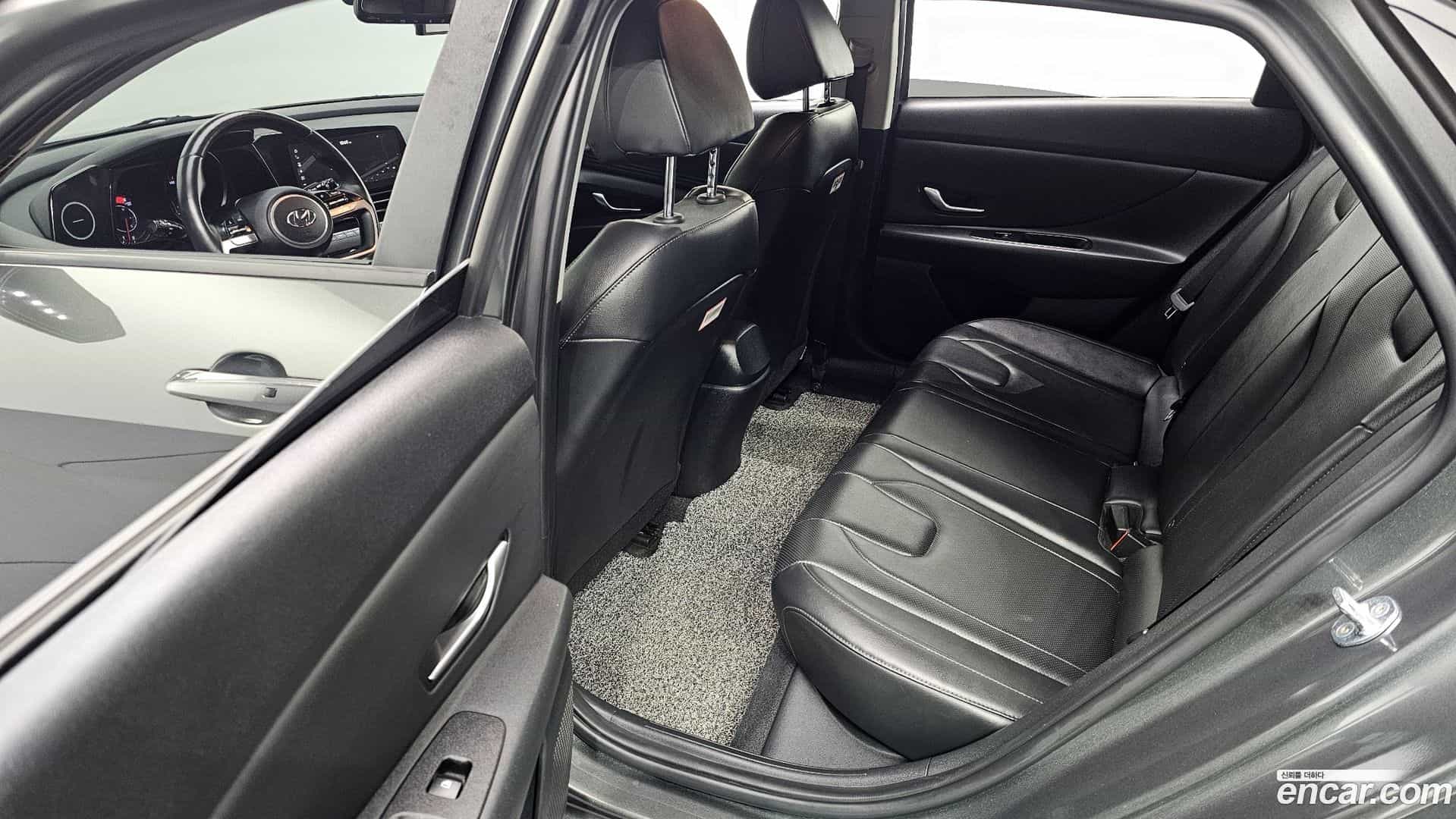 AVANTE Hyundai 2022.5-OPTION-015