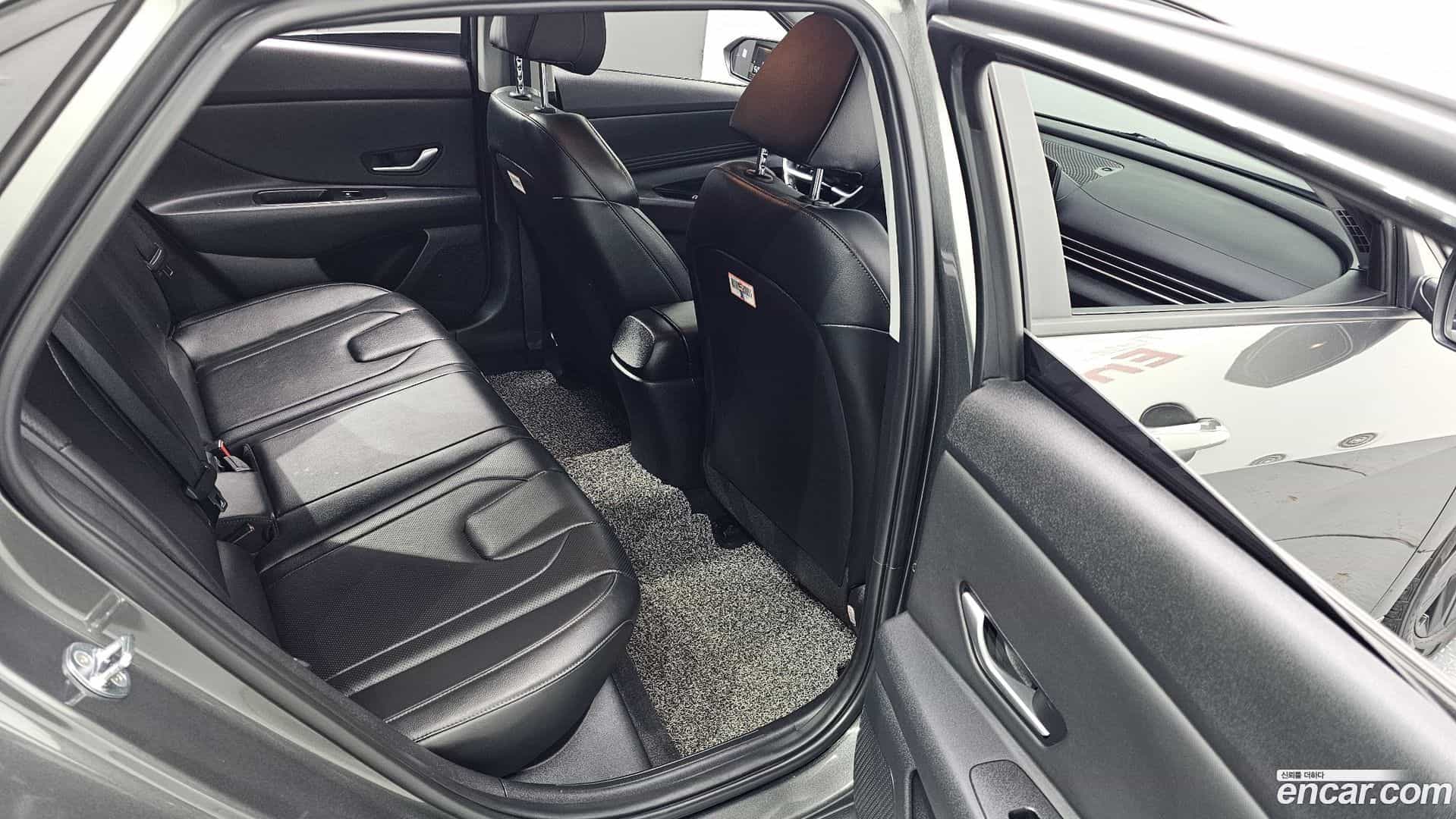 AVANTE Hyundai 2022.5-OPTION-016