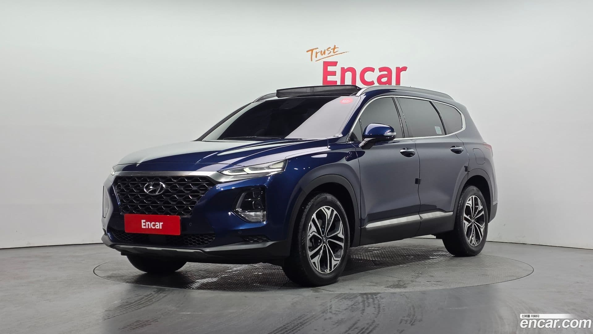 Main__Slider__Photo:Santafe Hyundai 2018.11-0