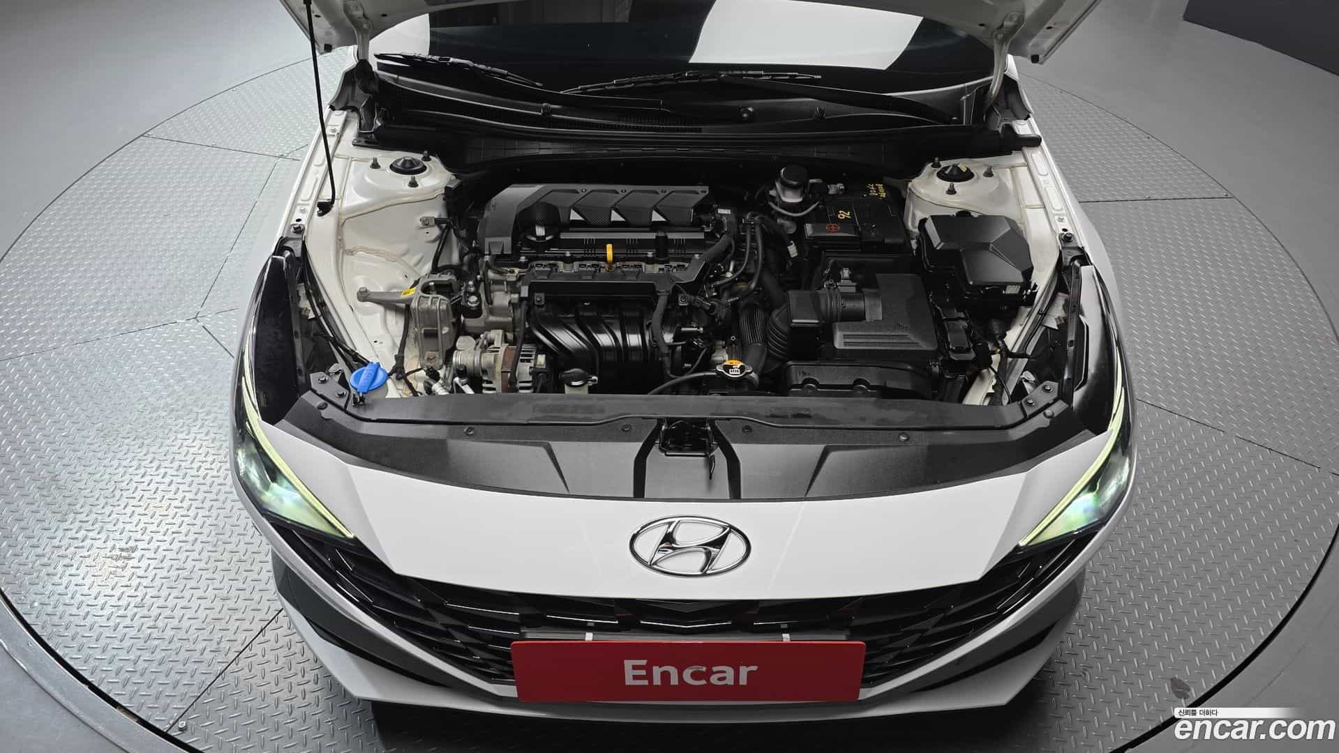AVANTE Hyundai 2021.0-OUTER-006