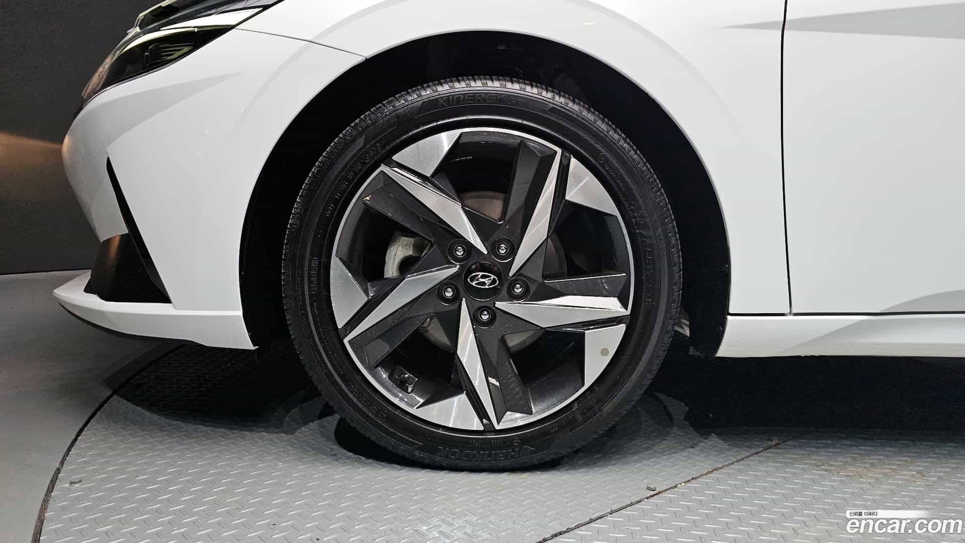 AVANTE Hyundai 2023.2-OUTER-005