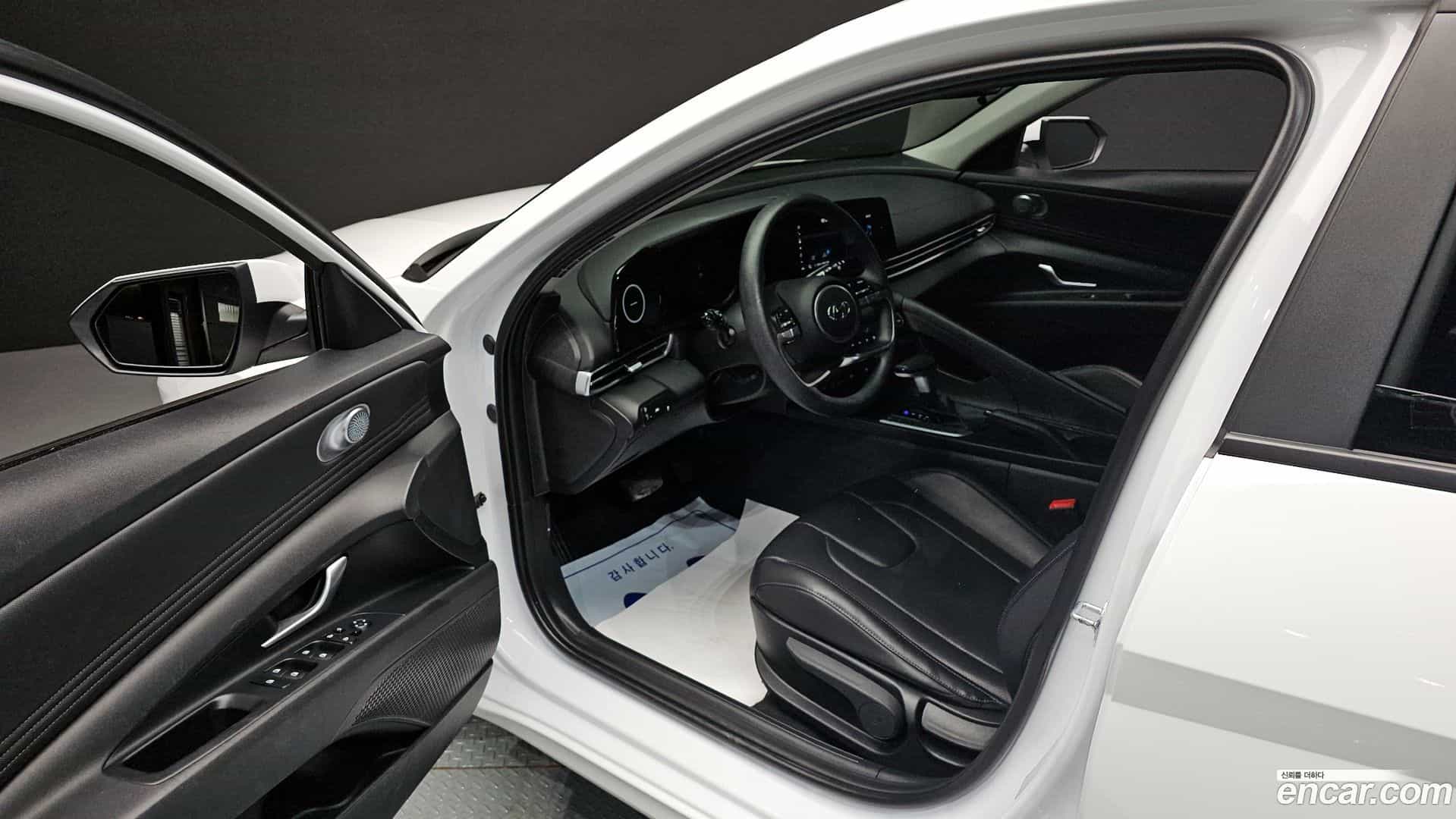 AVANTE Hyundai 2023.2-INNER-010